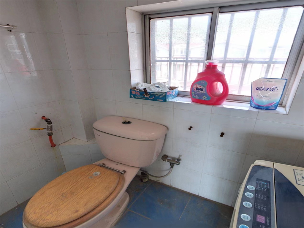 华侨花苑 3室2厅1卫 78.1m&sup2;