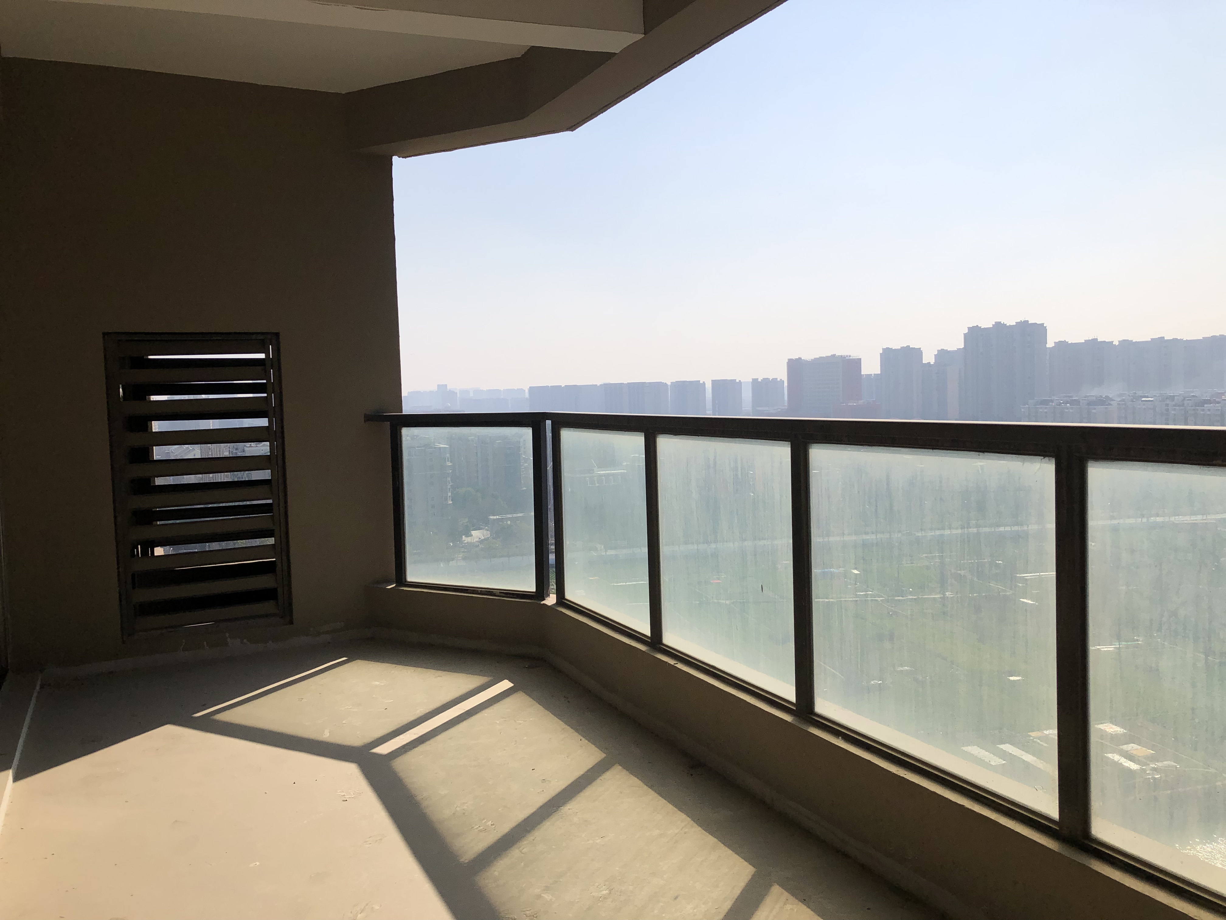 南通绿地新都会 3室2厅2卫 139.5m²