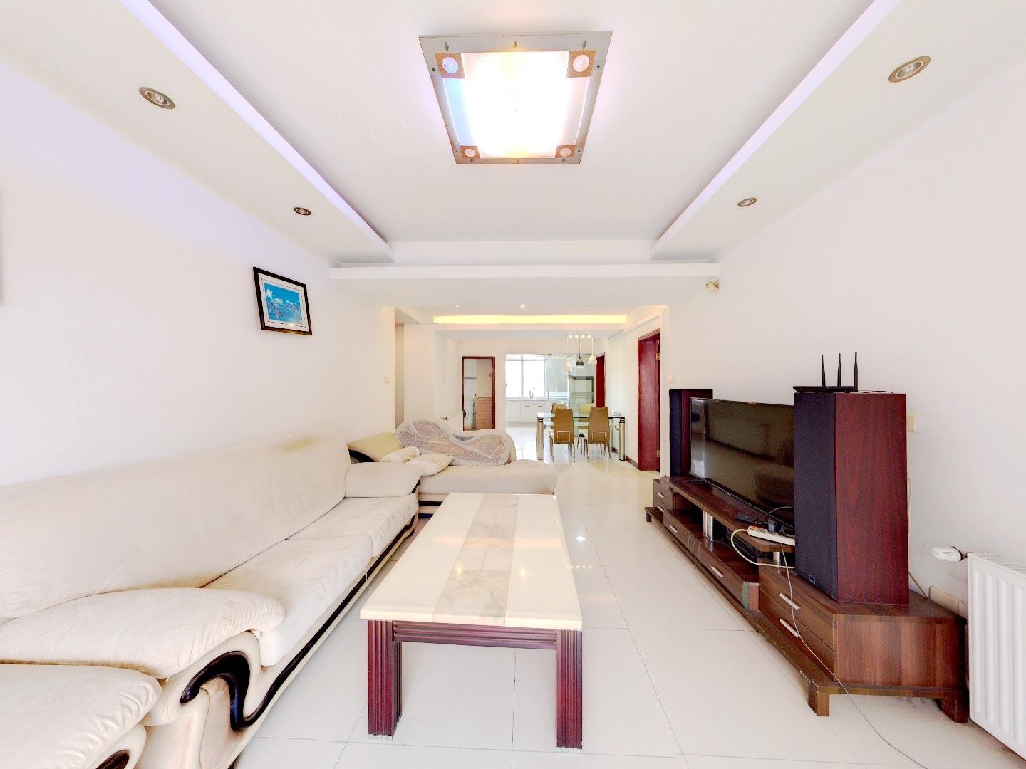 友谊公寓 3室3厅2卫 153.00m&sup2;