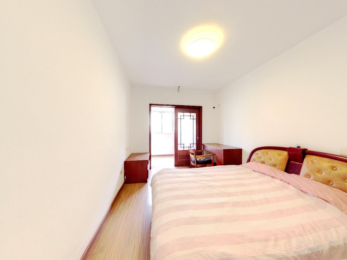 友谊公寓 3室3厅2卫 153.00m&sup2;