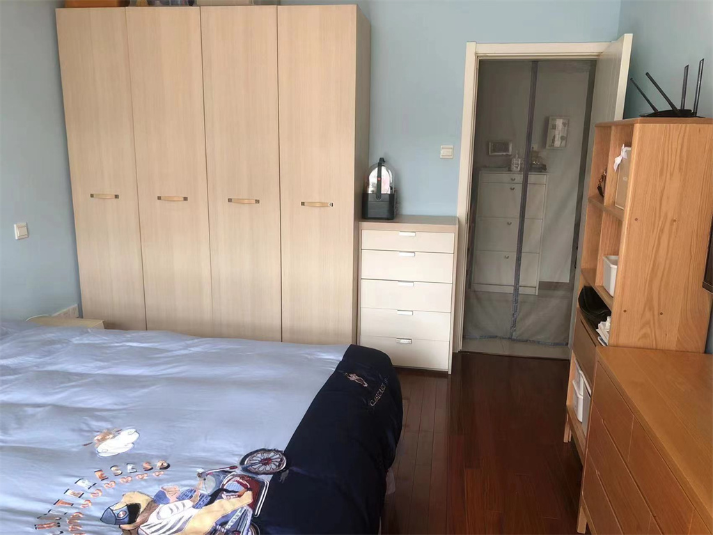 都市豪庭 2室2厅1卫 121m&sup2;