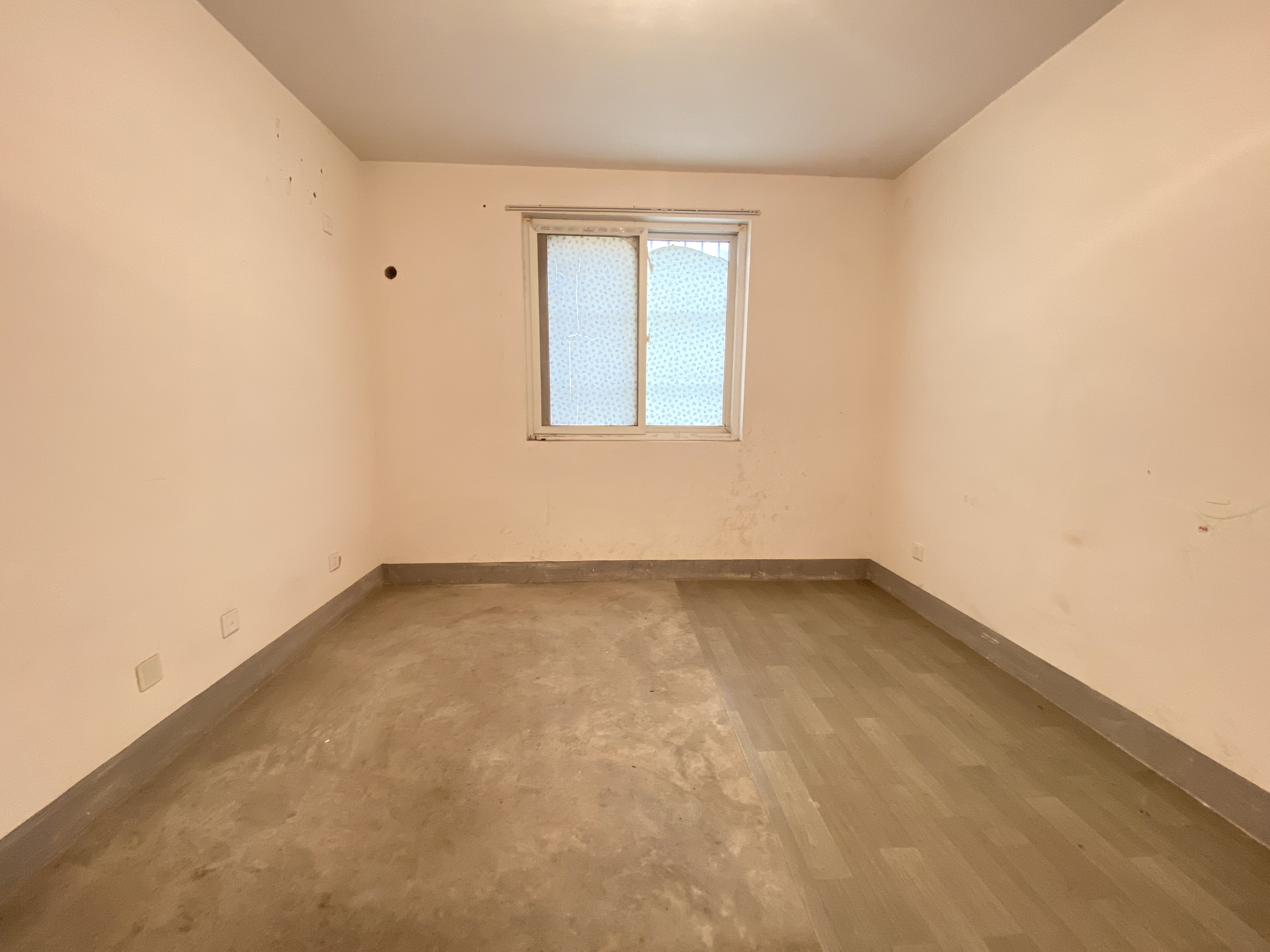 星盛花园 3室2厅1卫 127m&sup2;