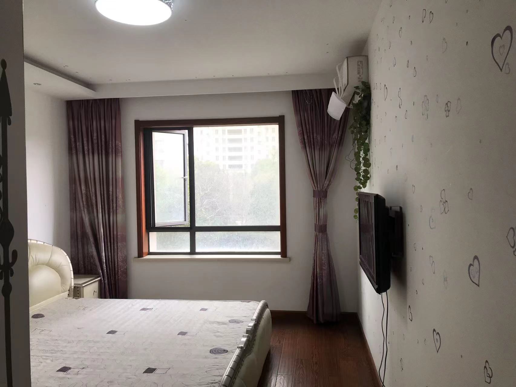 景华城 3室2厅2卫 149.27m&sup2;