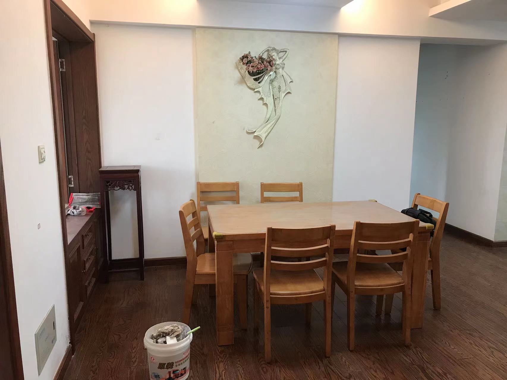 景华城 3室2厅2卫 149.27m&sup2;
