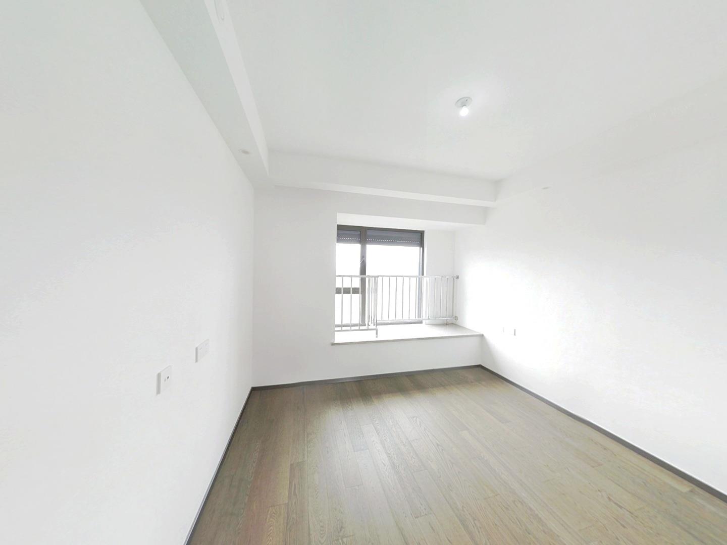 远创樾府 4室2厅2卫 129m&sup2;
