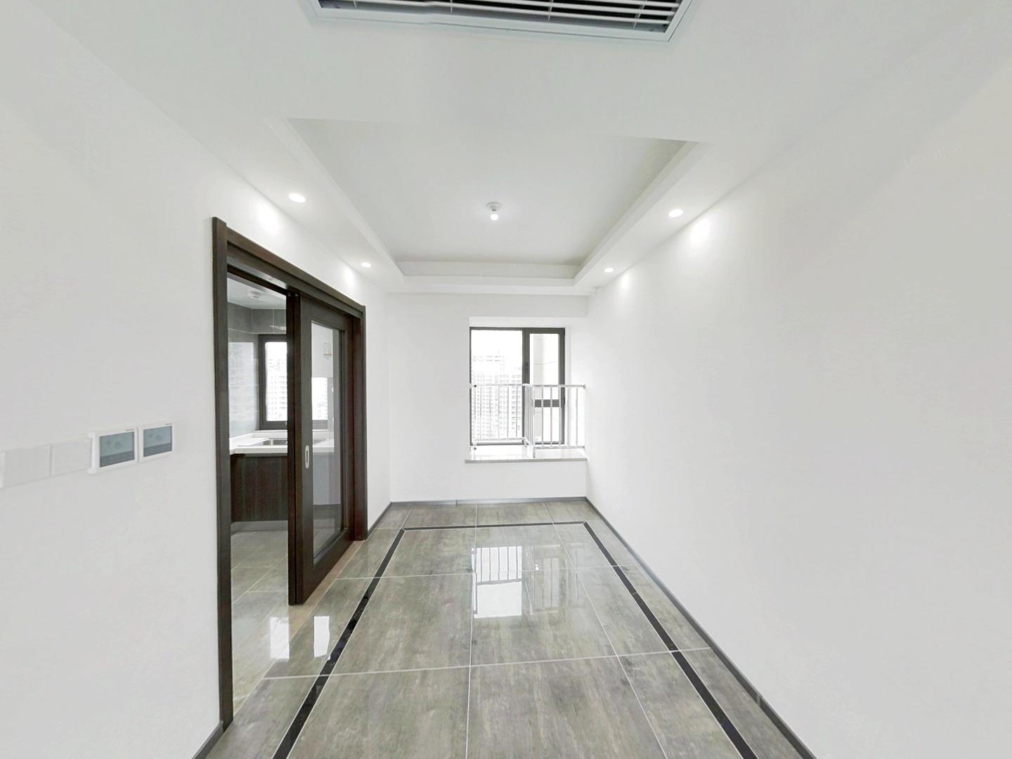 远创樾府 4室2厅2卫 129m&sup2;