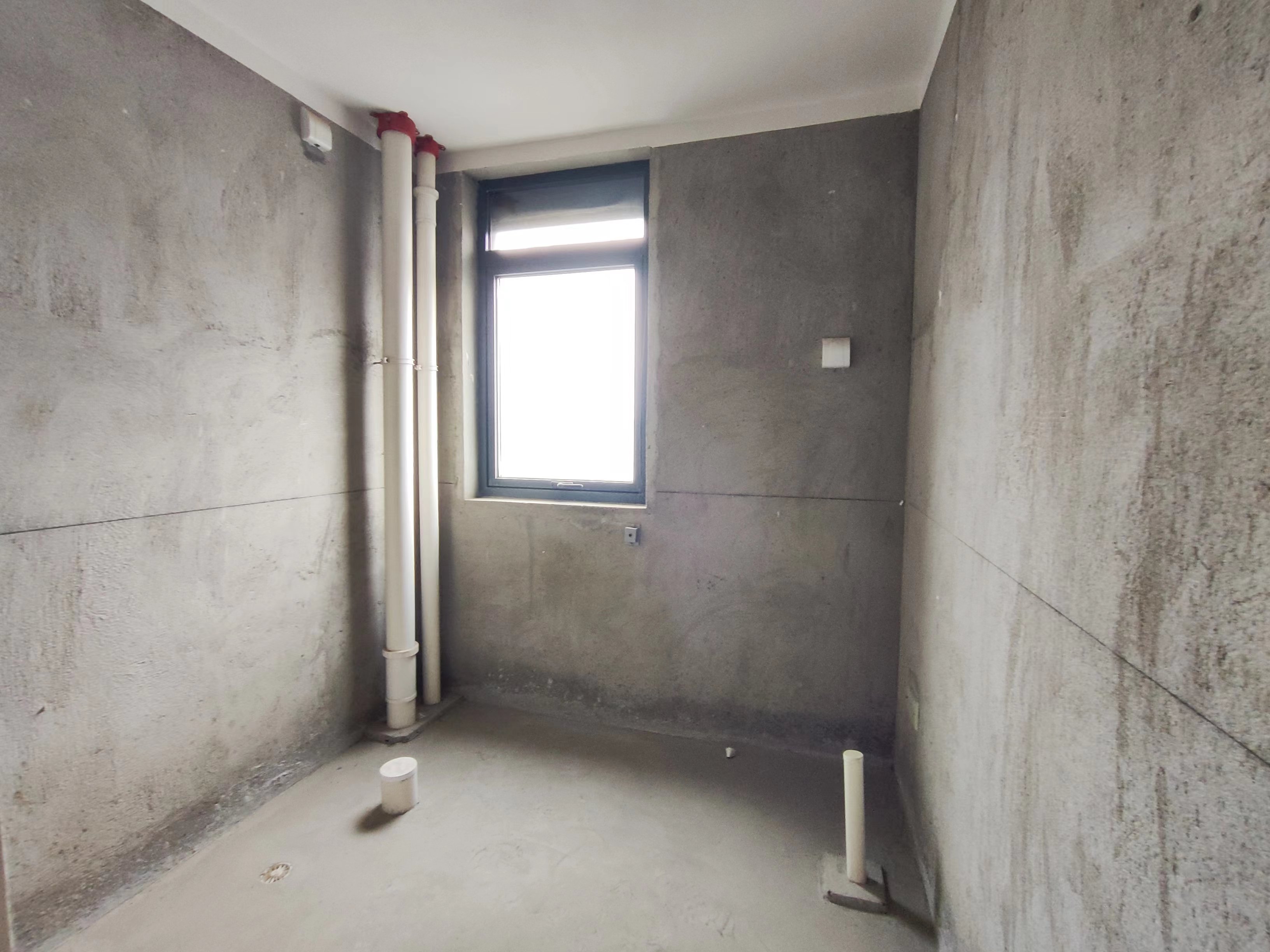 翠园 3室2厅2卫 135.00m&sup2;