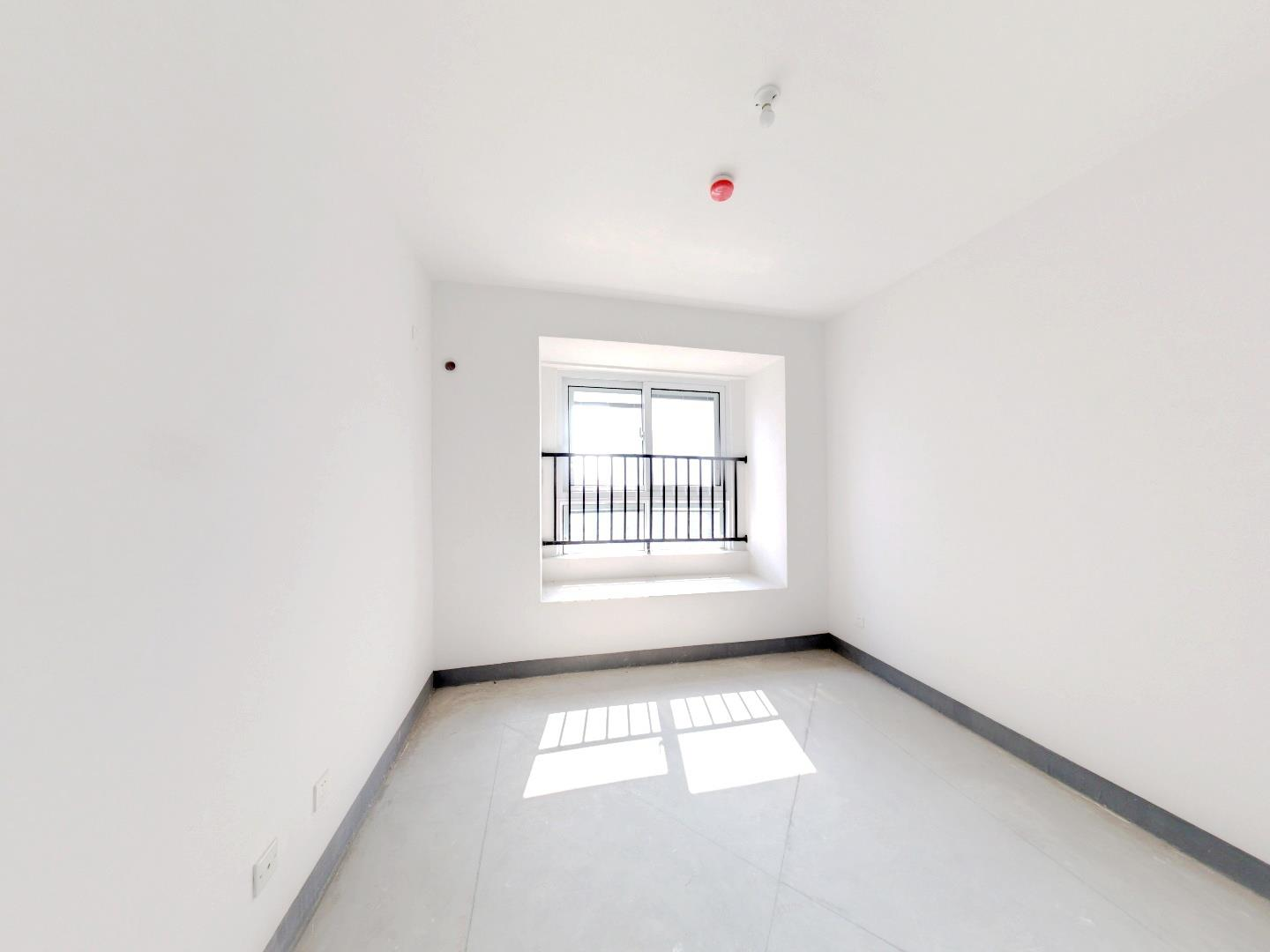 新城香溢紫郡 3室2厅1卫 97m&sup2;