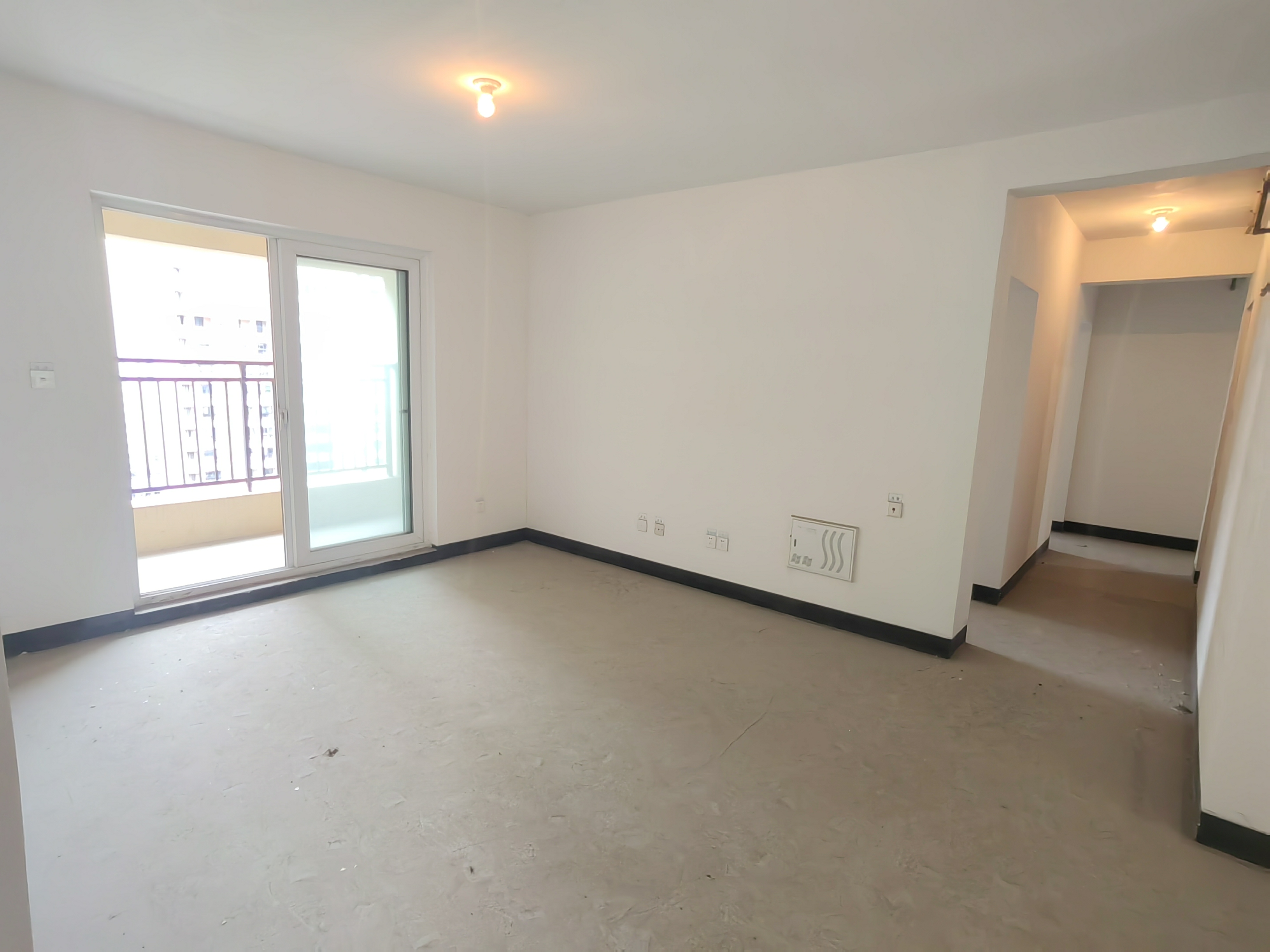 世茂新界 3室2厅2卫 122m&sup2;