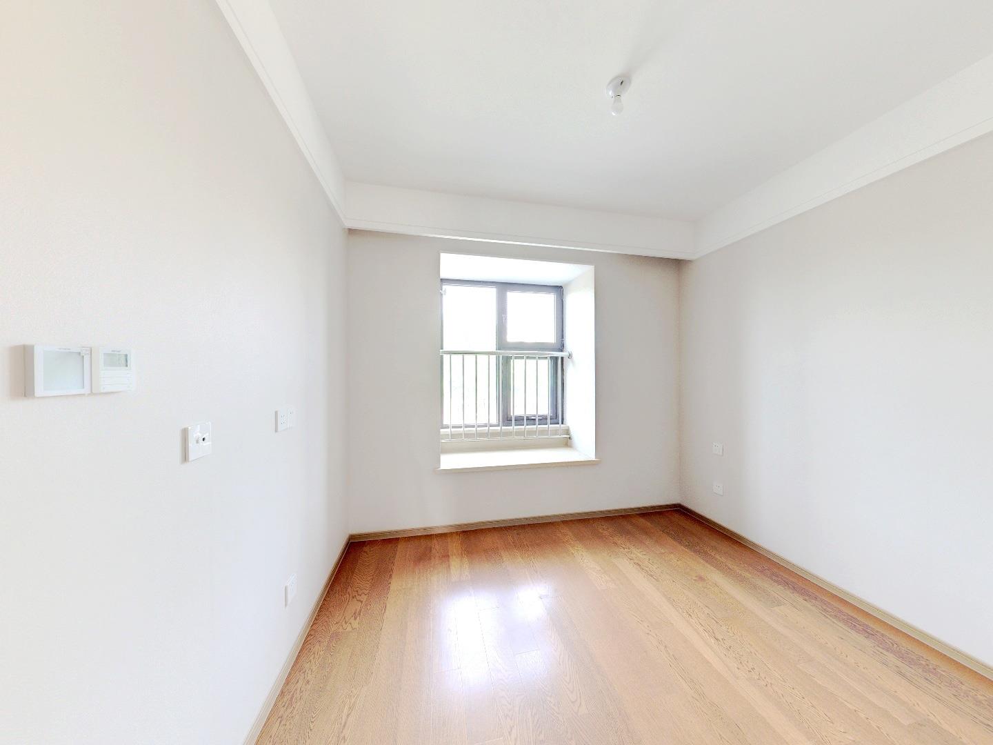 万濠禧园 3室2厅2卫 128m&sup2;
