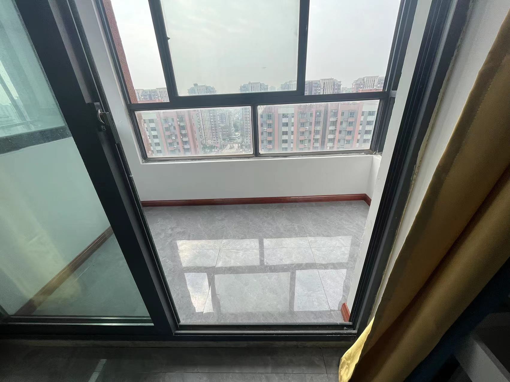 炜赋花苑 2室1厅1卫 92m&sup2;