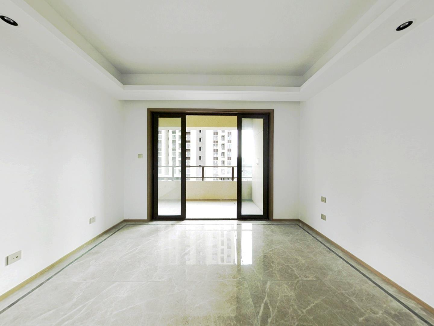 珑府 3室2厅2卫 124m&sup2;