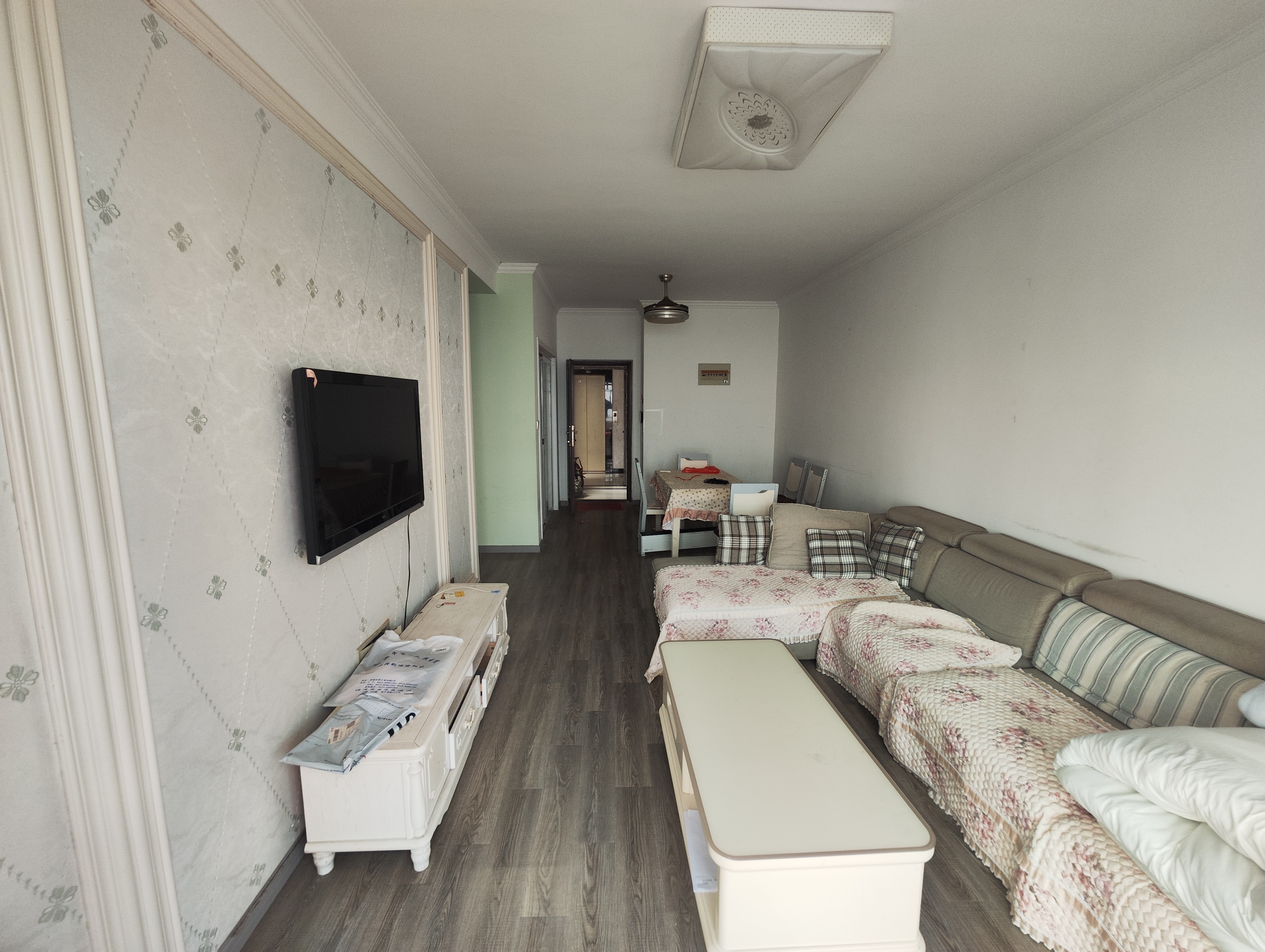 罗福宫 3室1厅1卫 95m&sup2;