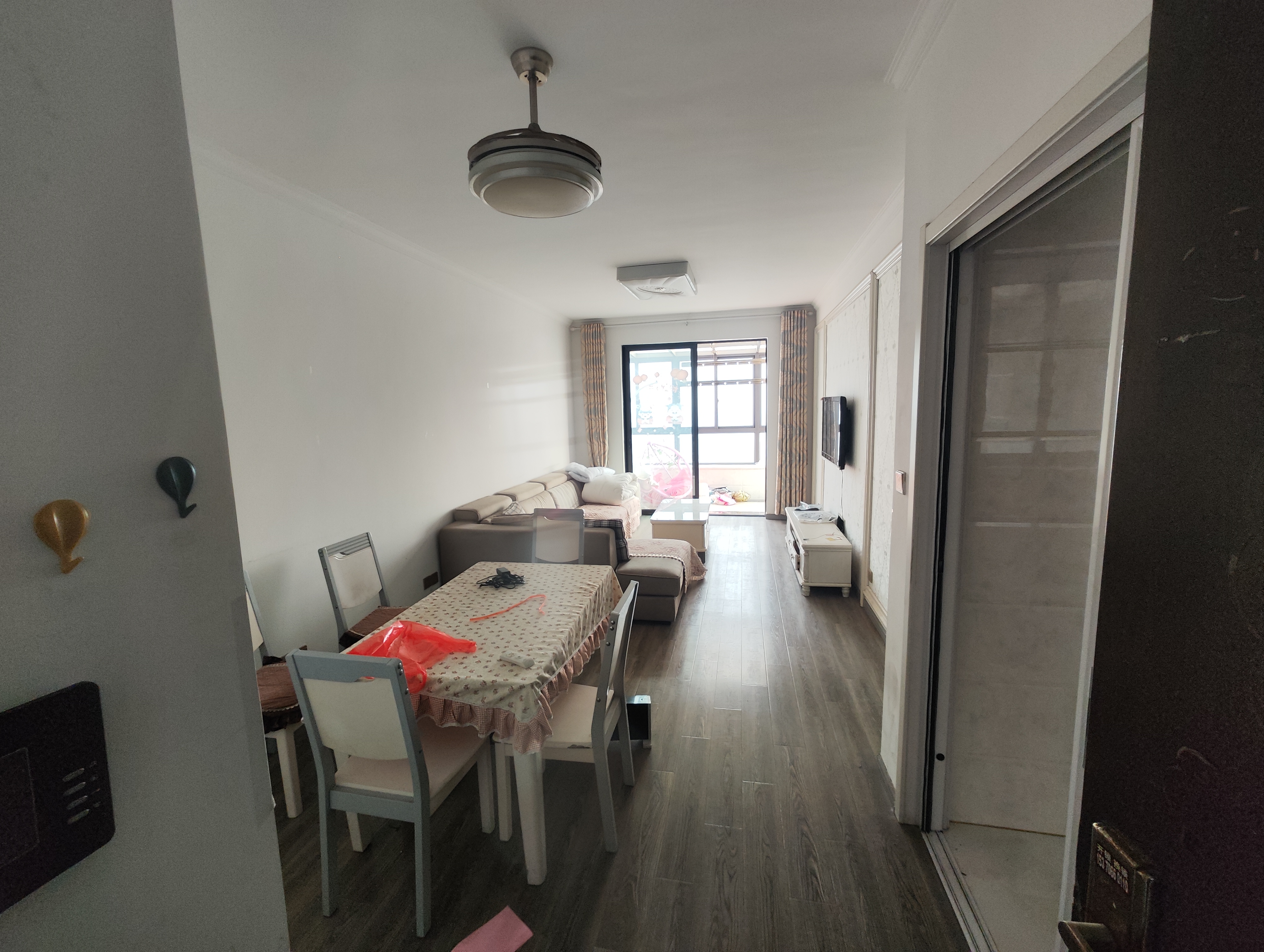 罗福宫 3室1厅1卫 95m&sup2;