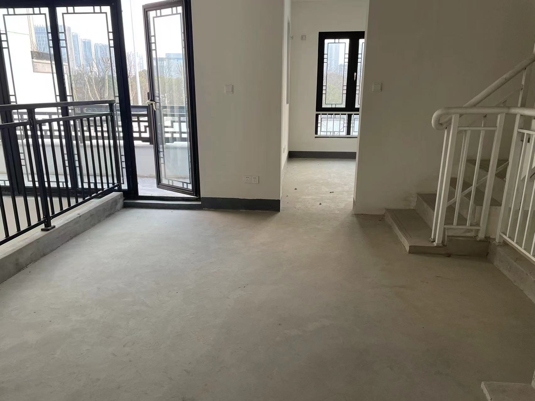 融创盛和九里桃源 5室2厅3卫 196.67m&sup2;