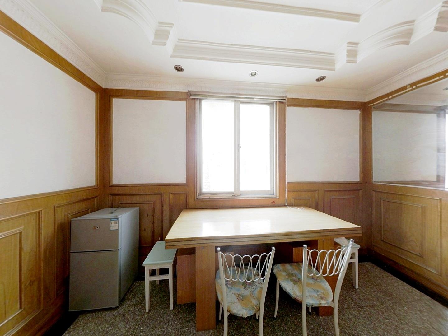 城港新村 2室2厅1卫 60m&sup2;