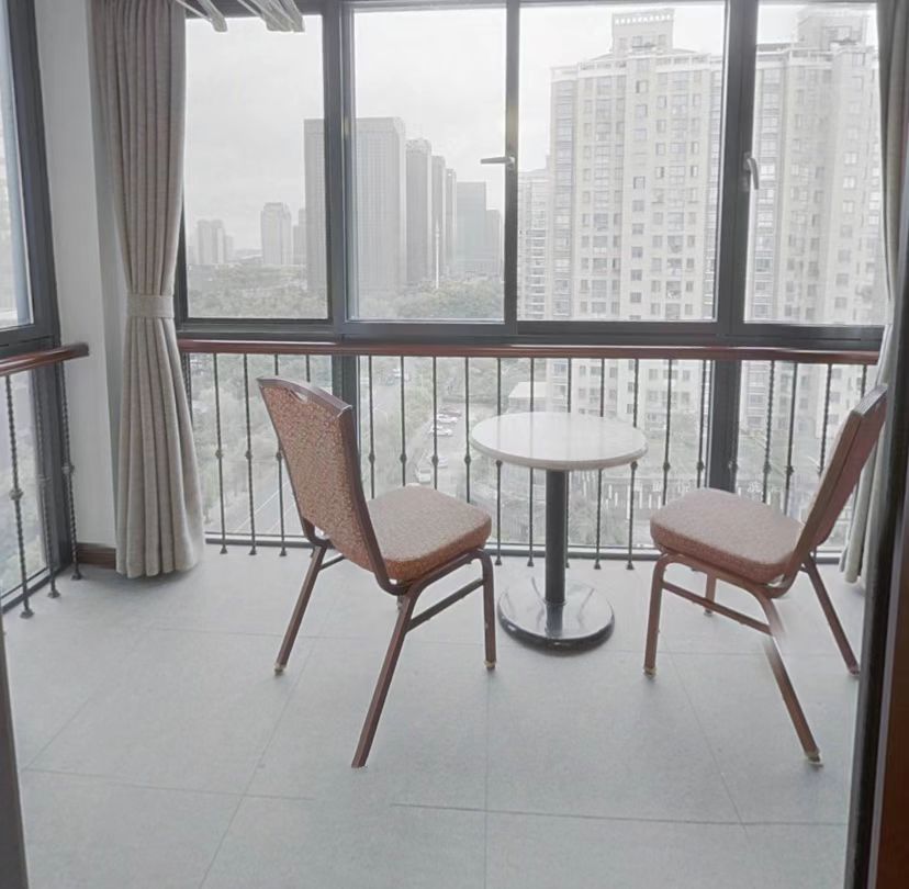 益兴名流府 5室2厅3卫 197m&sup2;