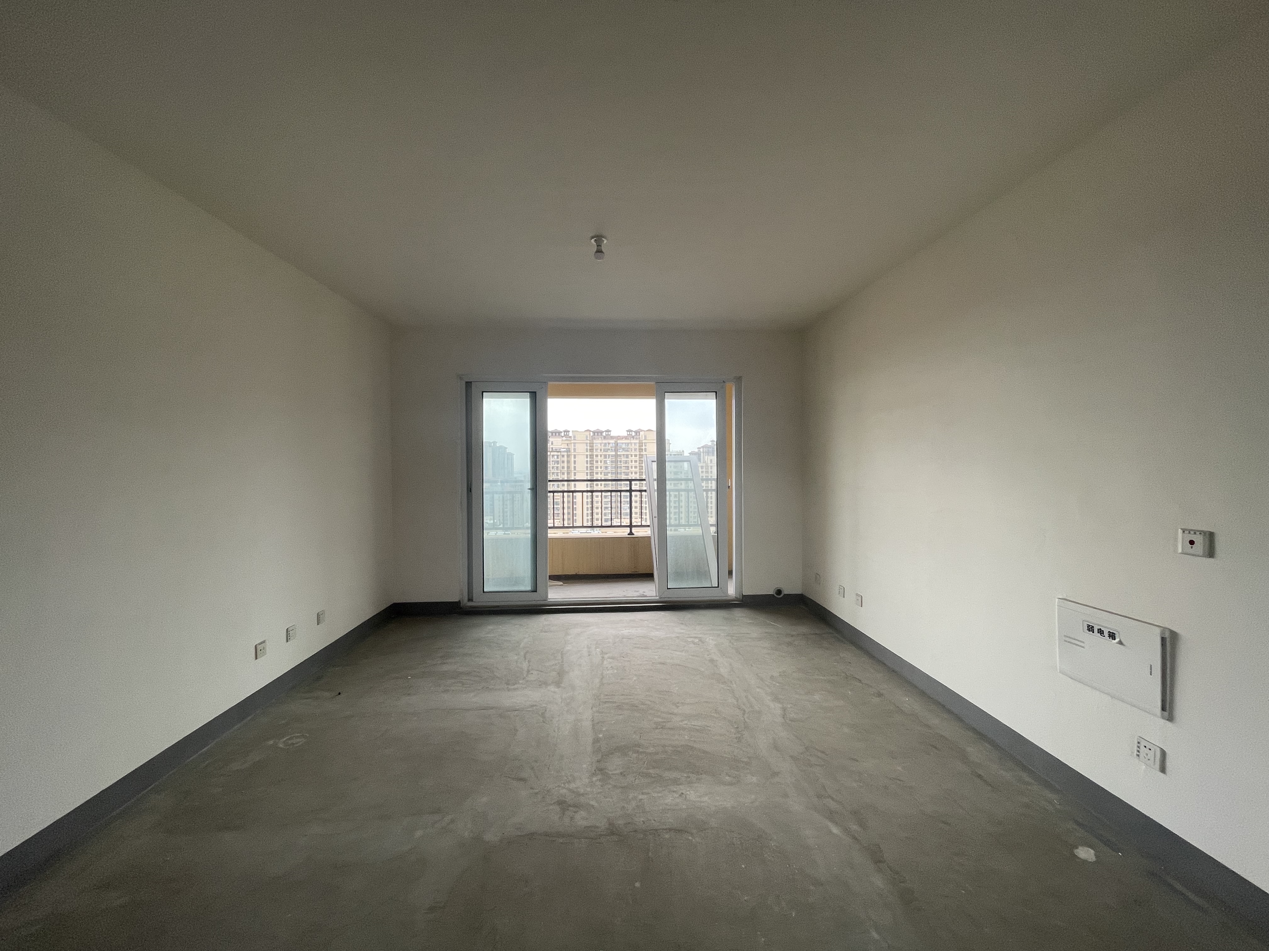 世茂九龙庭 4室2厅2卫 144.00m&sup2;