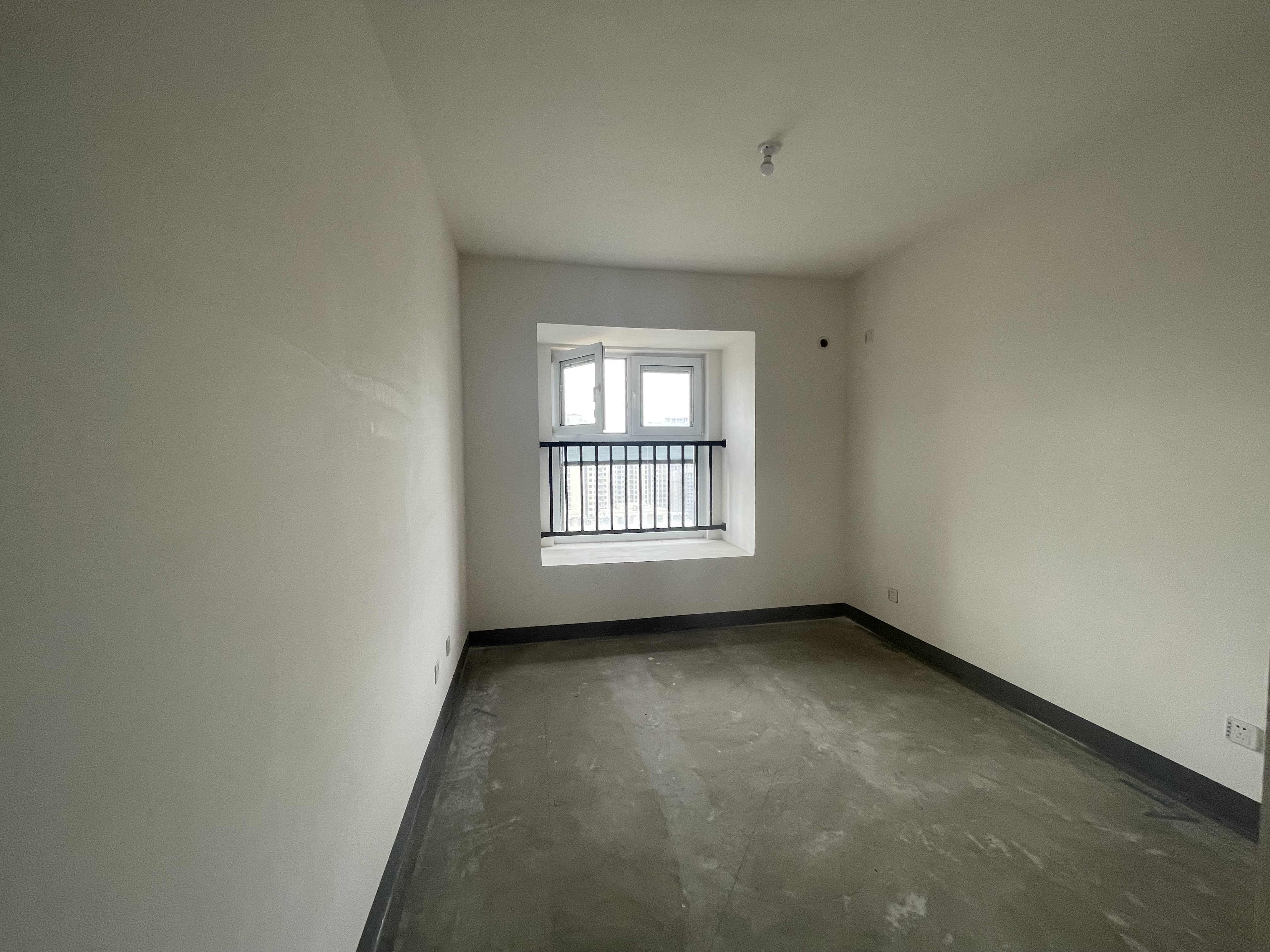 世茂九龙庭 4室2厅2卫 144.00m&sup2;