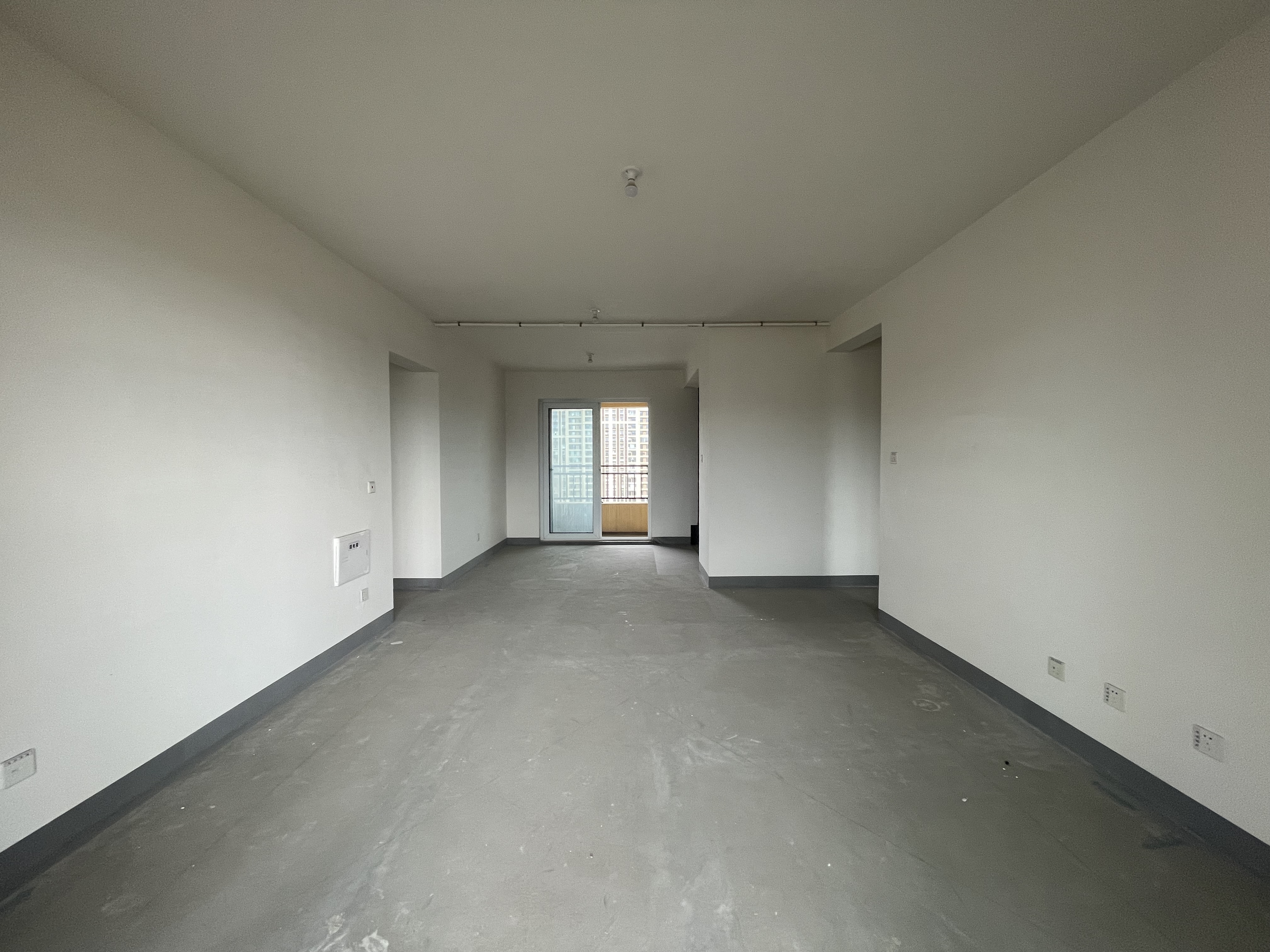 世茂九龙庭 4室2厅2卫 144.00m&sup2;