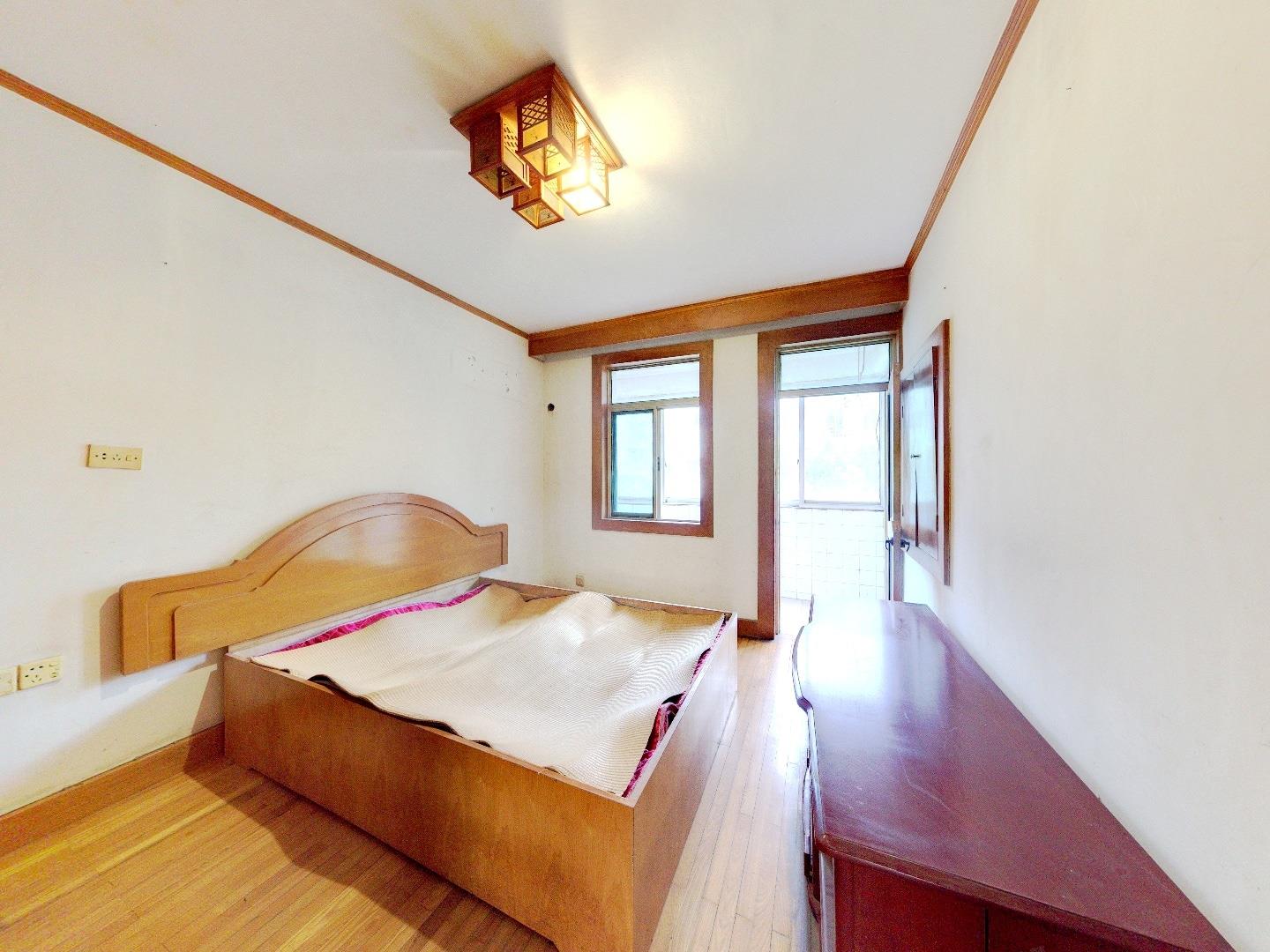 方大花苑 1室1厅1卫 53.7m&sup2;