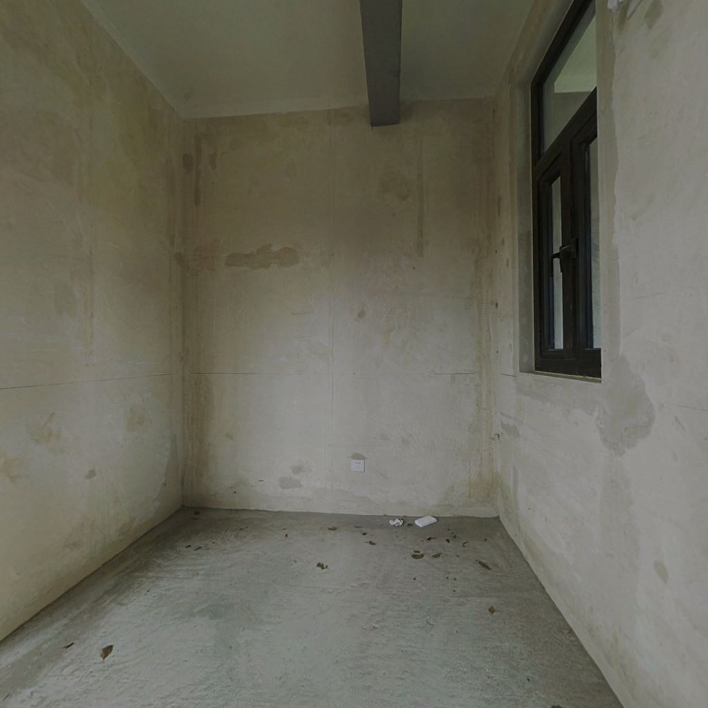 万科有湖（翡翠心湖） 4室2厅3卫 127.94m&sup2;