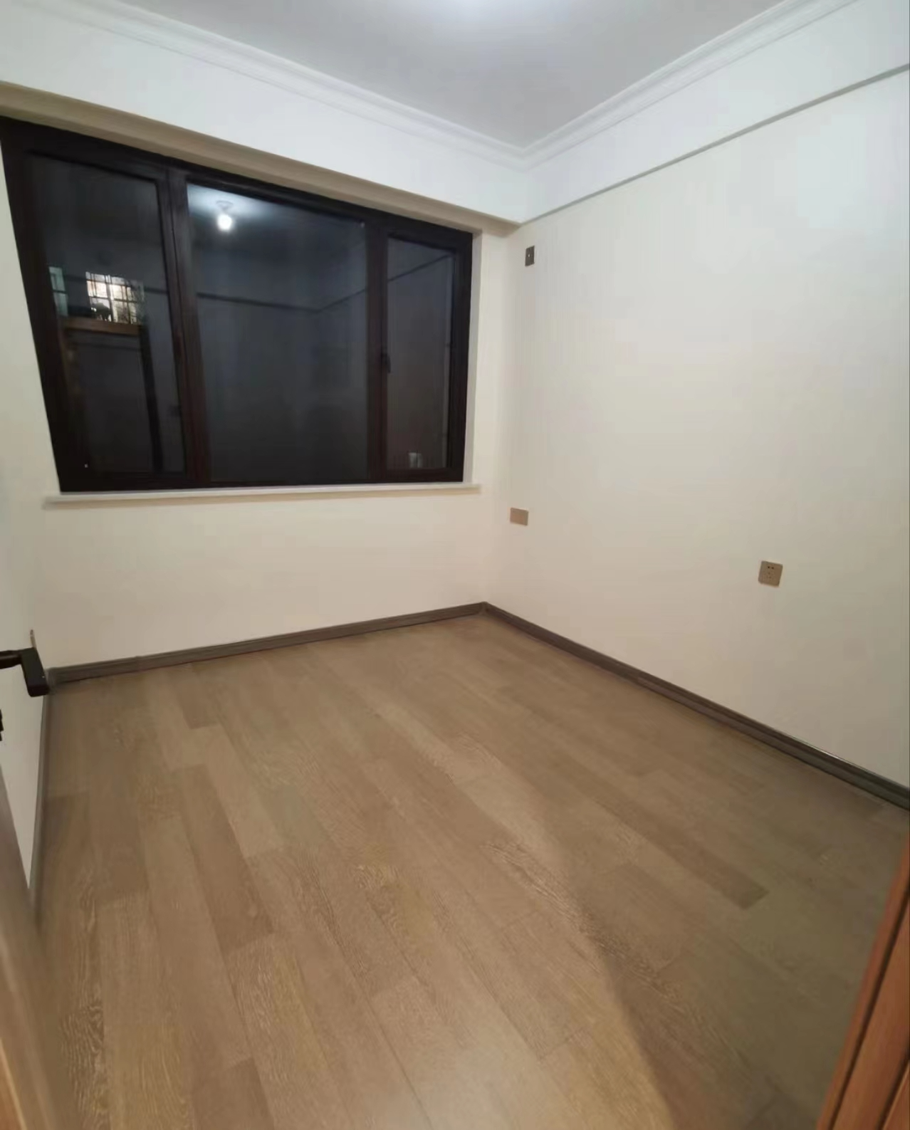 中创大都会 3室2厅1卫 112m&sup2;