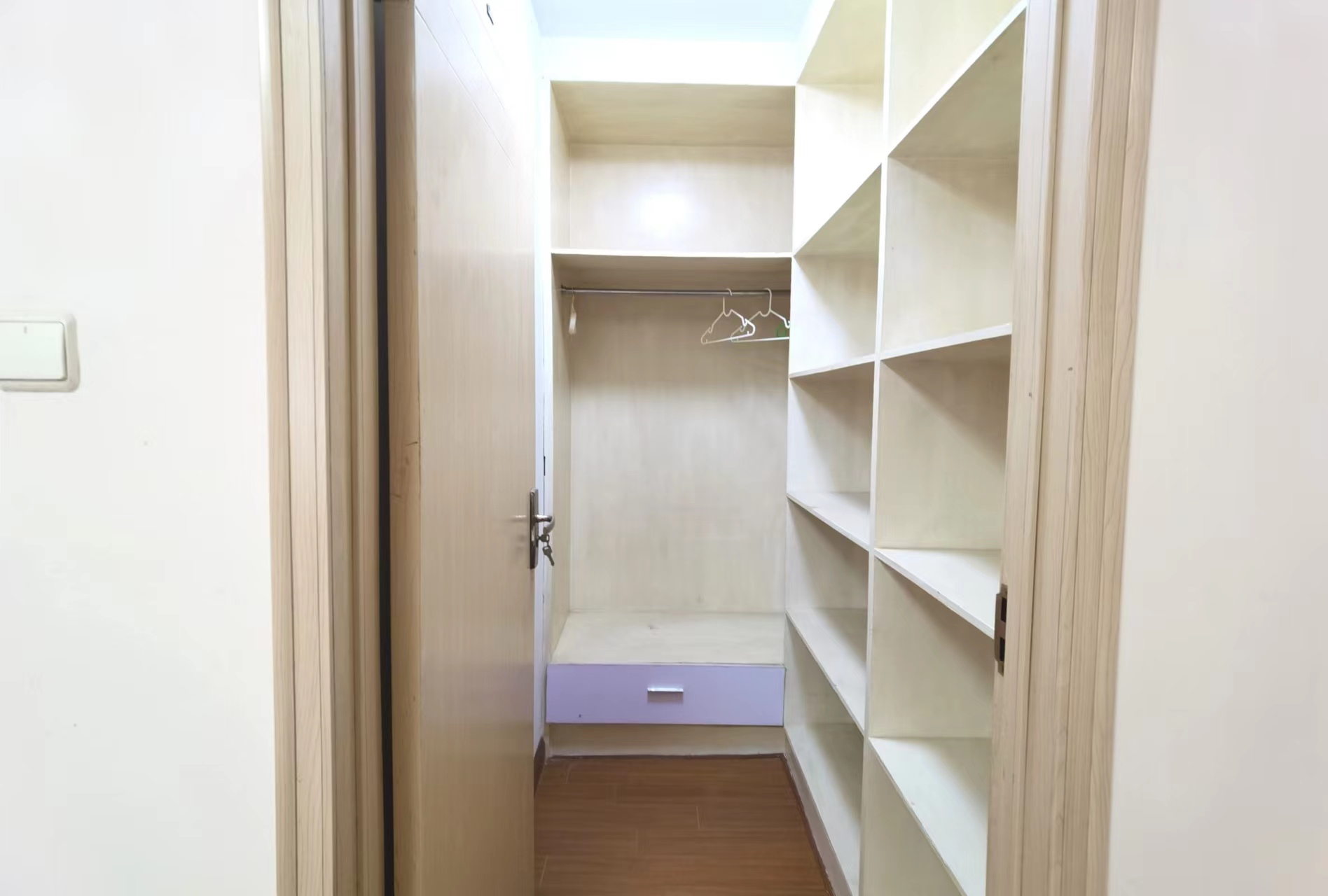 名都广场 1室1厅1卫 88m&sup2;