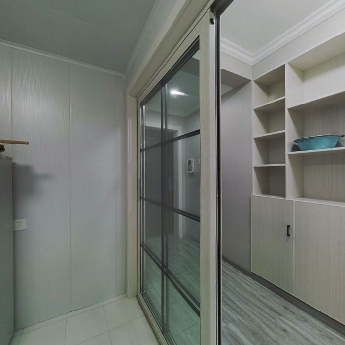 万通城 2室2厅1卫 75m&sup2;