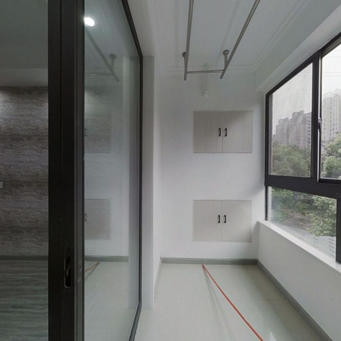 万通城 2室2厅1卫 75m&sup2;