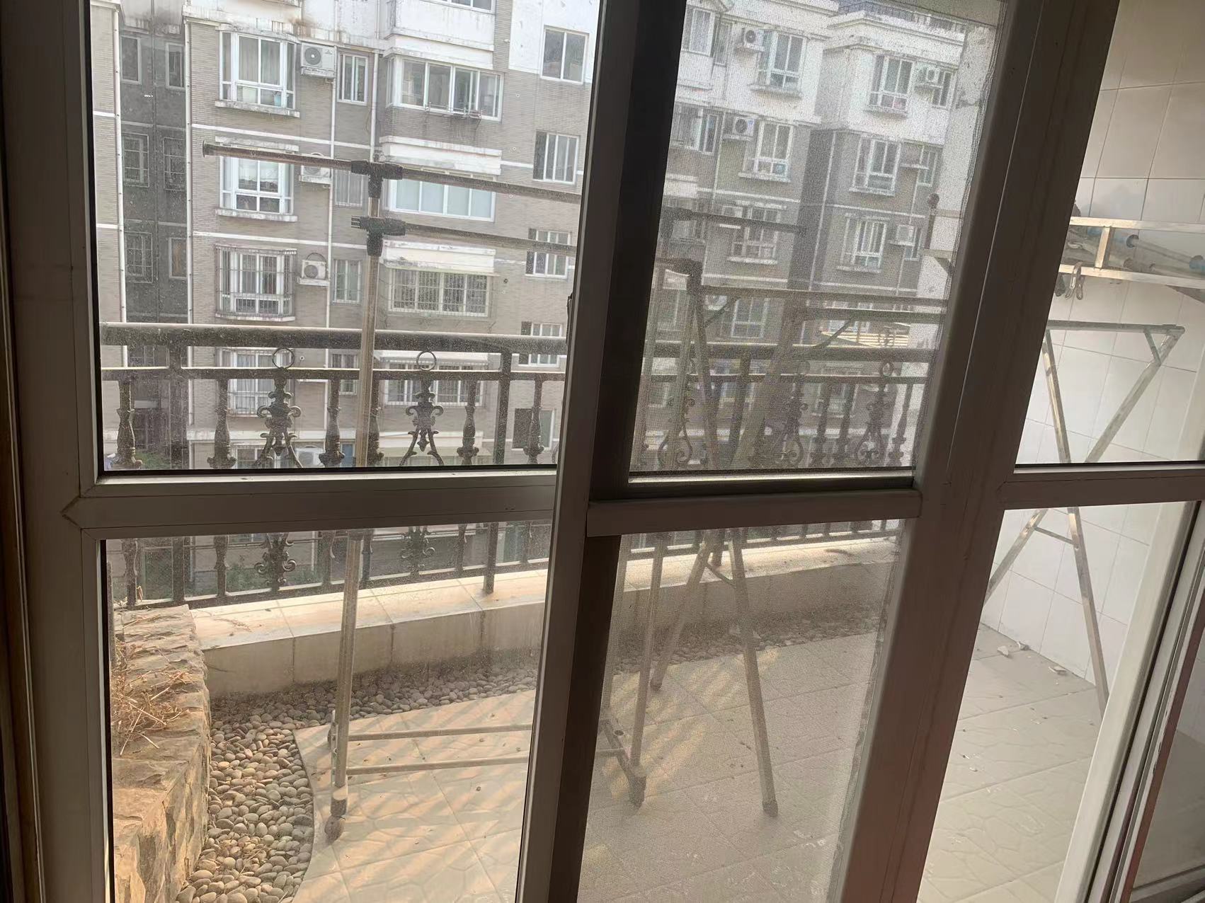 虹景园 3室2厅2卫 131.00m&sup2;