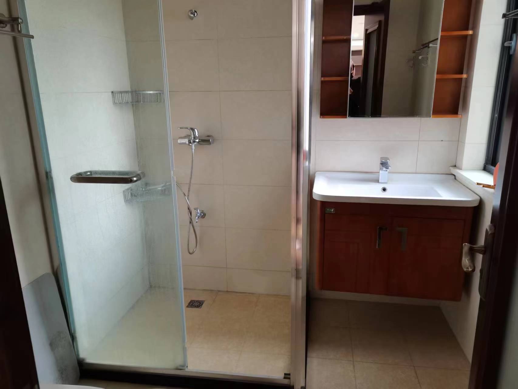 金鼎湾花园 3室2厅2卫 149.7m&sup2;
