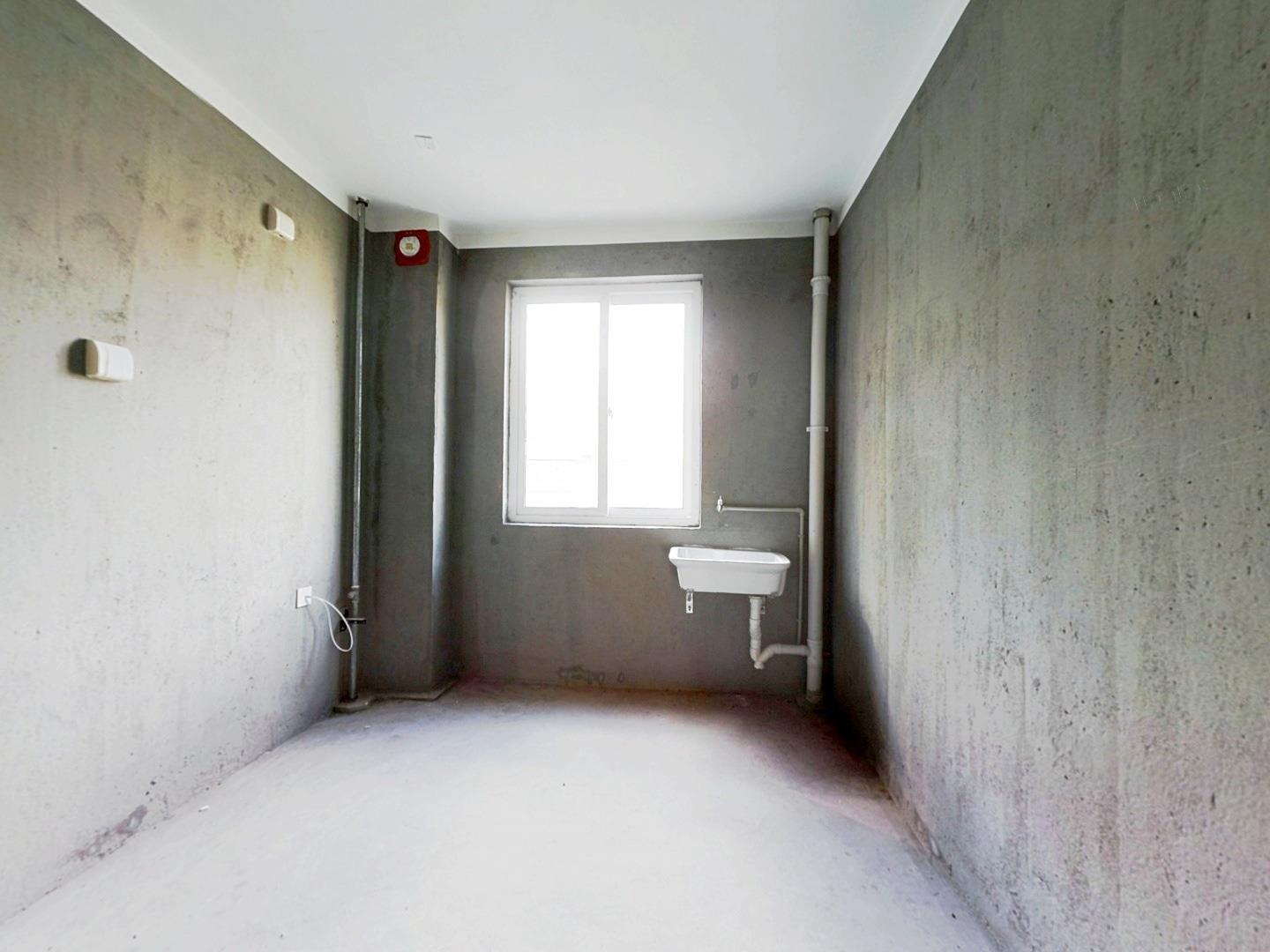 世家花园 3室1厅1卫 128.00m&sup2;