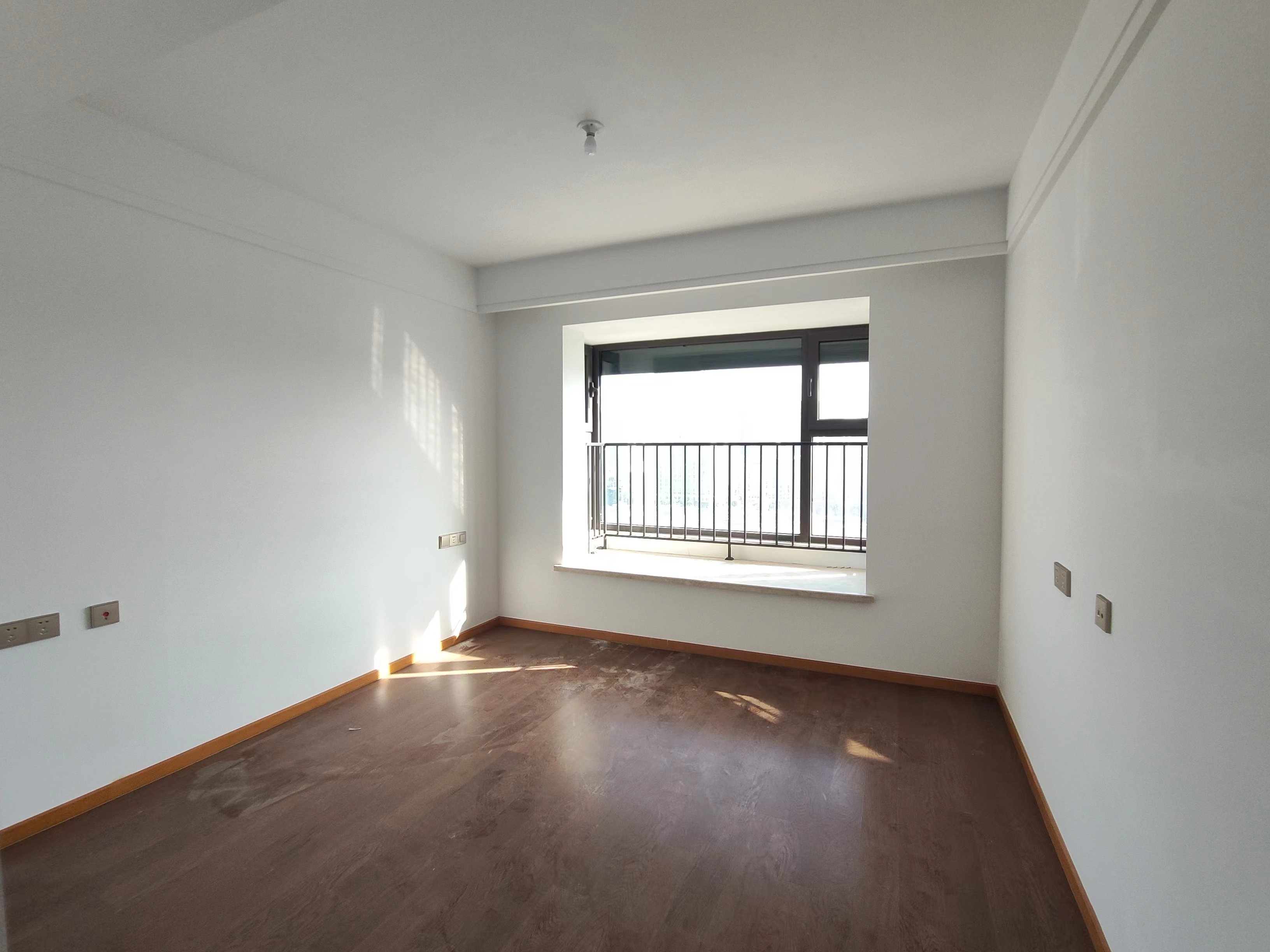 中南熙悦(南通经济技术开发区) 4室2厅2卫 135m&sup2;