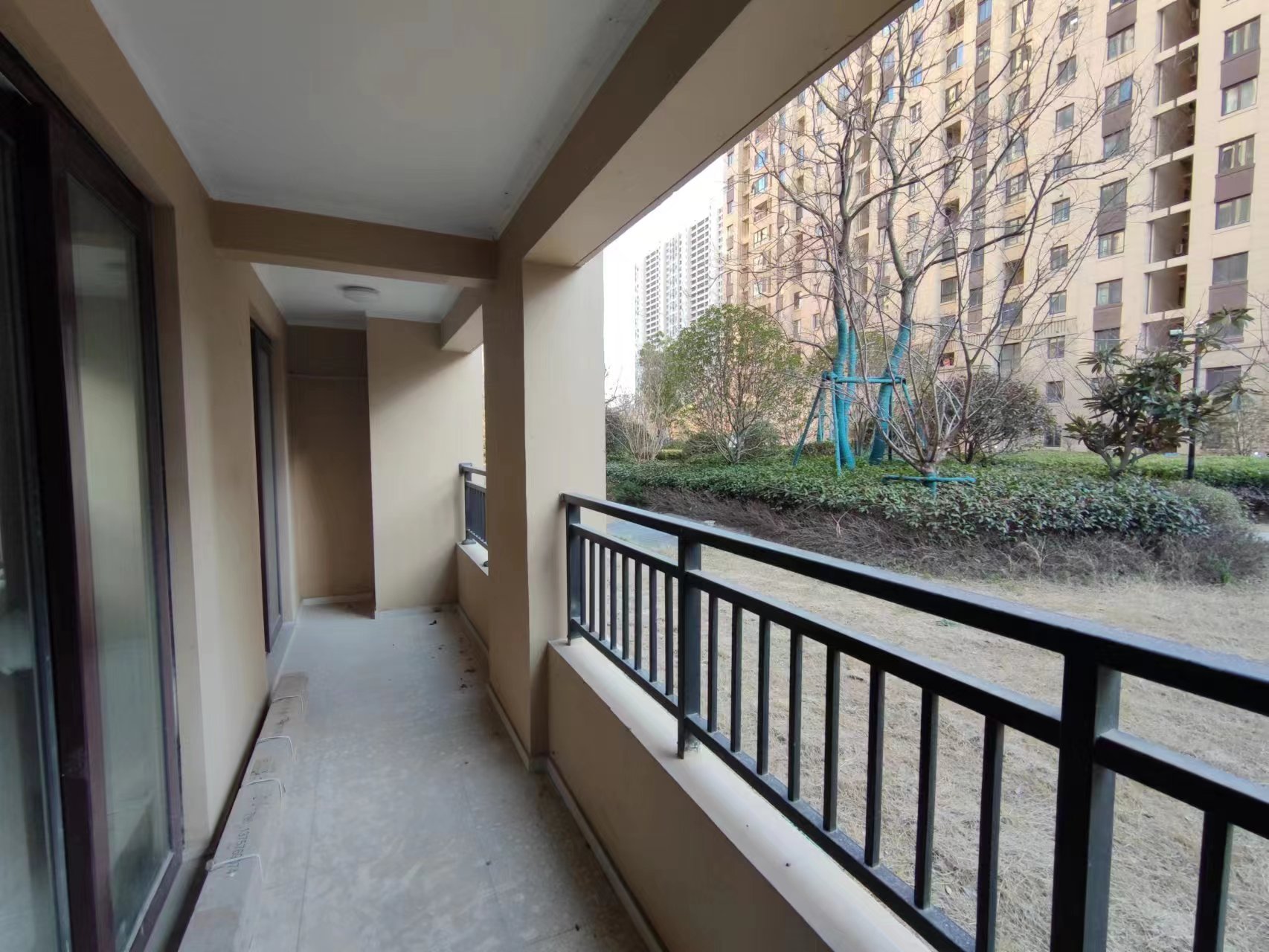 世茂云锦 3室2厅2卫 125m&sup2;