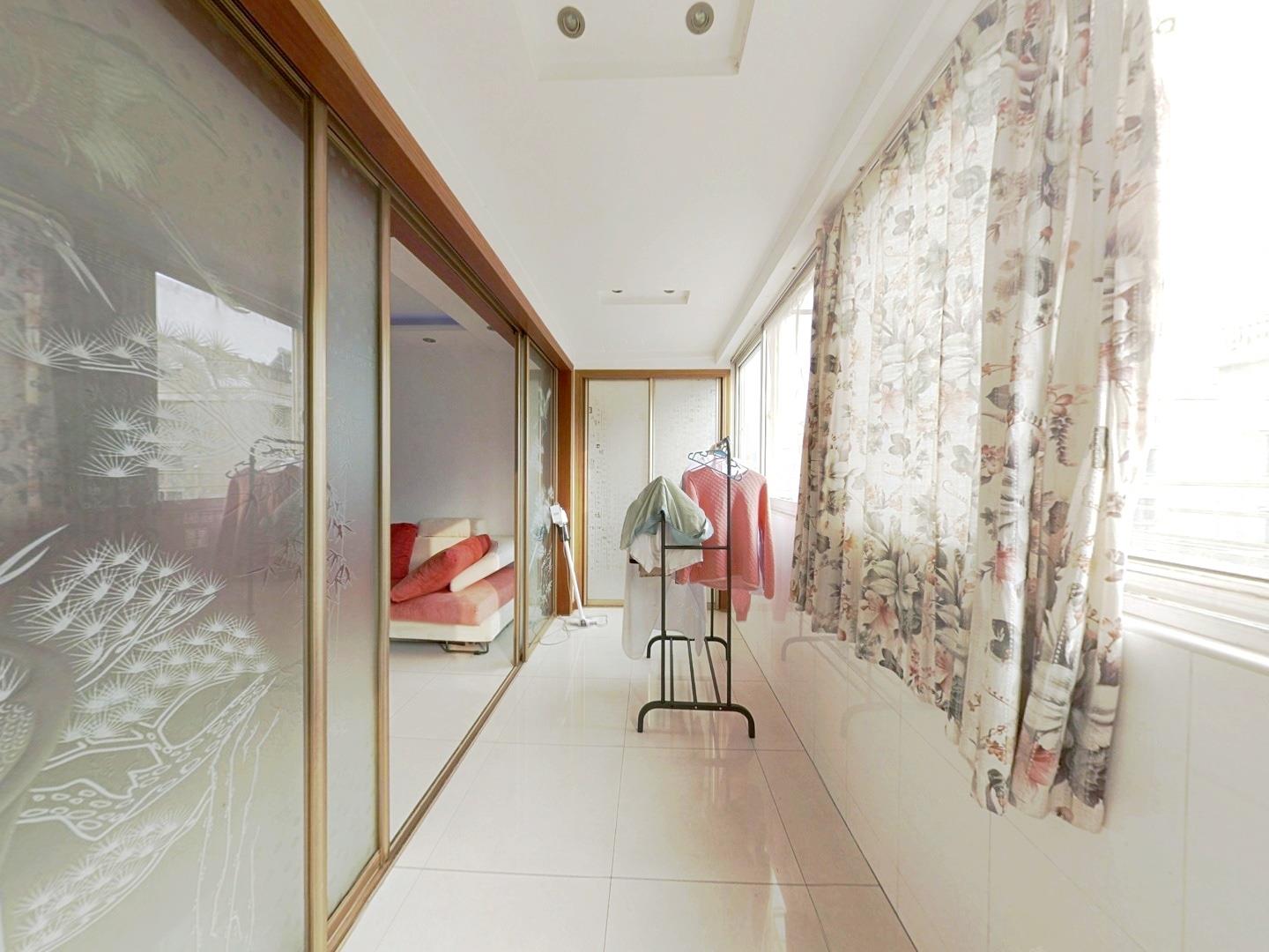 新建路新村 3室1厅1卫 116m&sup2;