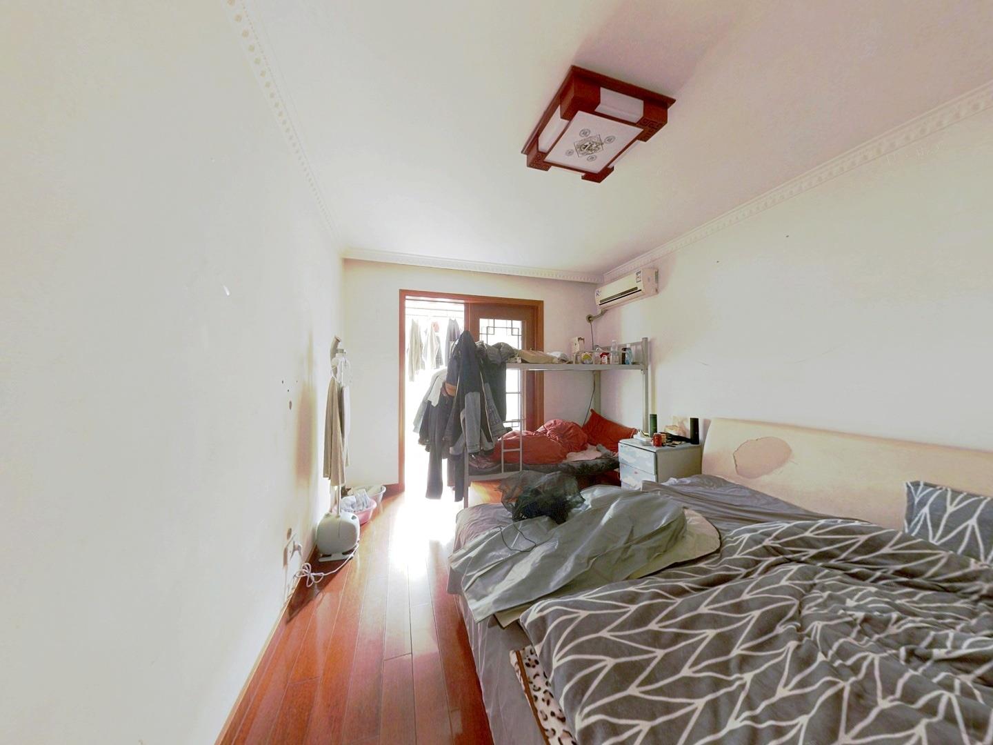 新建路新村 3室1厅1卫 116m&sup2;