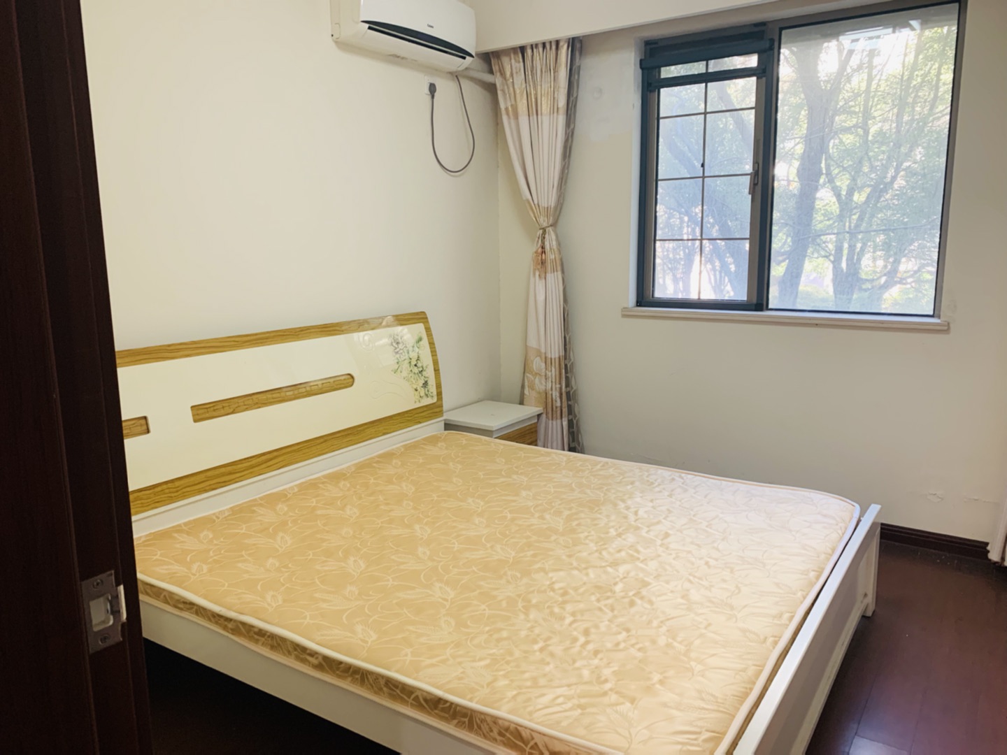 优山美地花园 3室2厅1卫 148m&sup2;