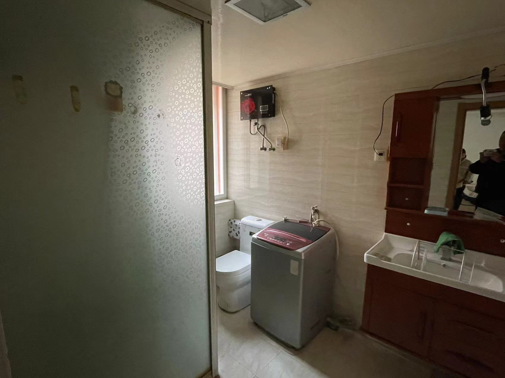 秦灶新村 2室1厅1卫 90m&sup2;