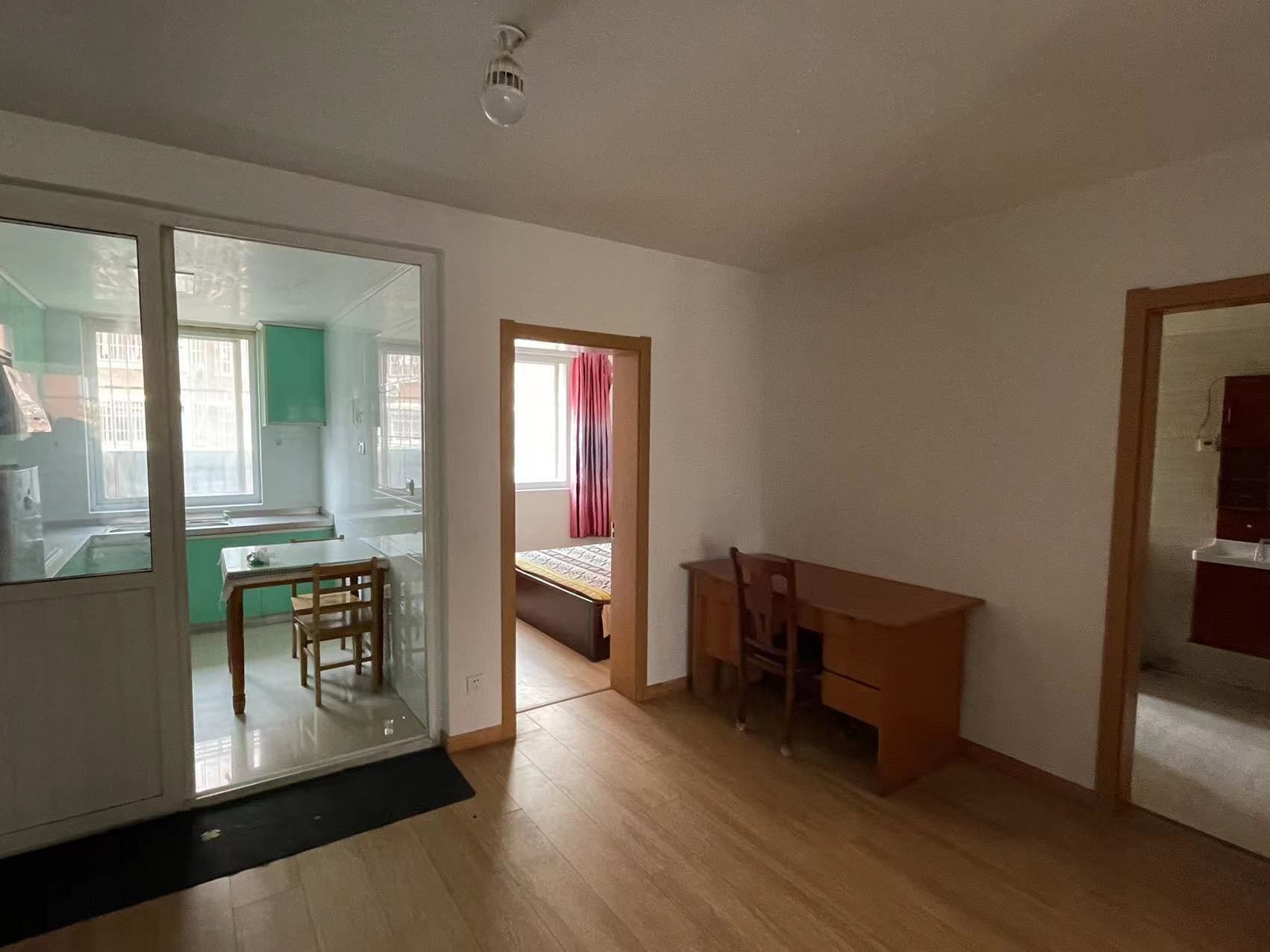 秦灶新村 2室1厅1卫 90m&sup2;