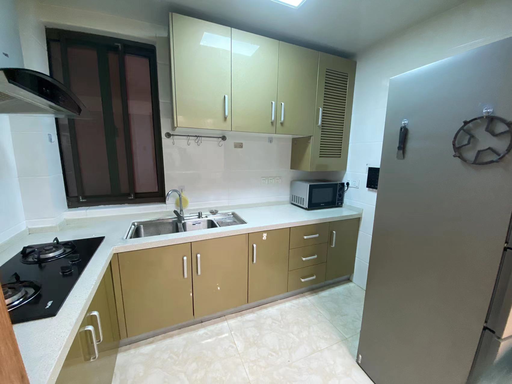 万濠星城 3室1厅1卫 95m&sup2;