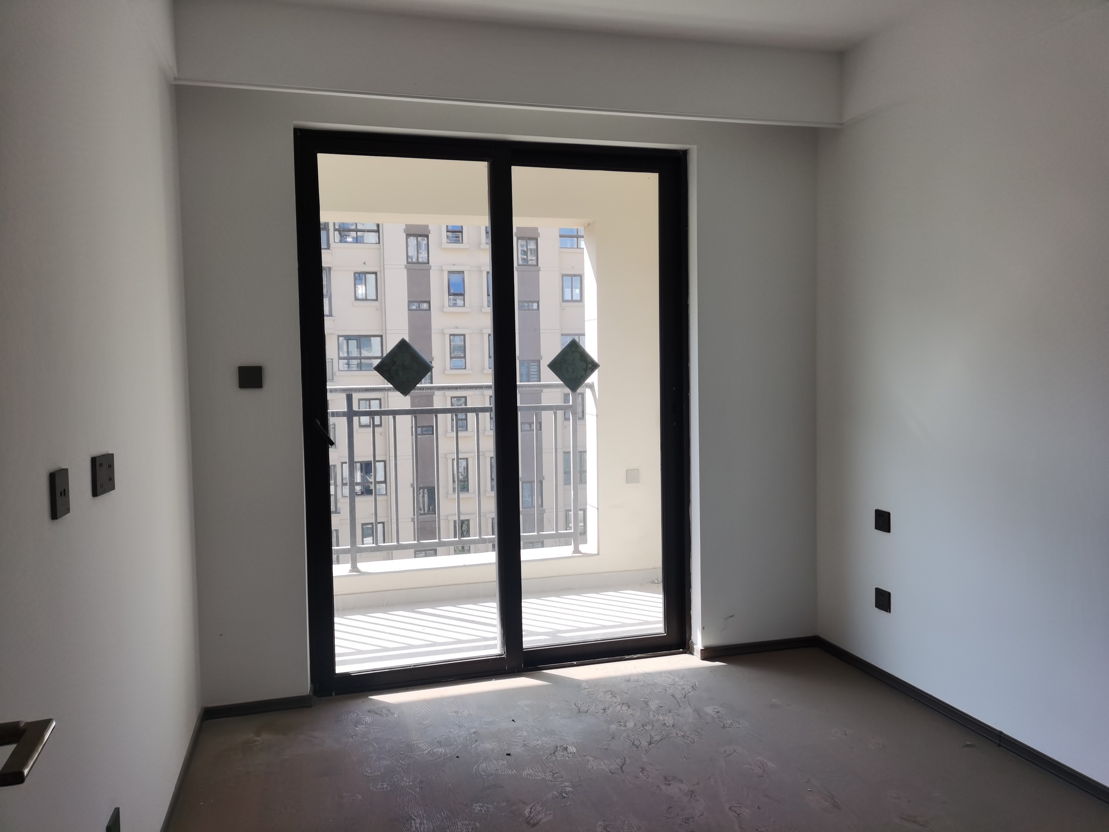 春风南岸东园 5室2厅2卫 141m&sup2;