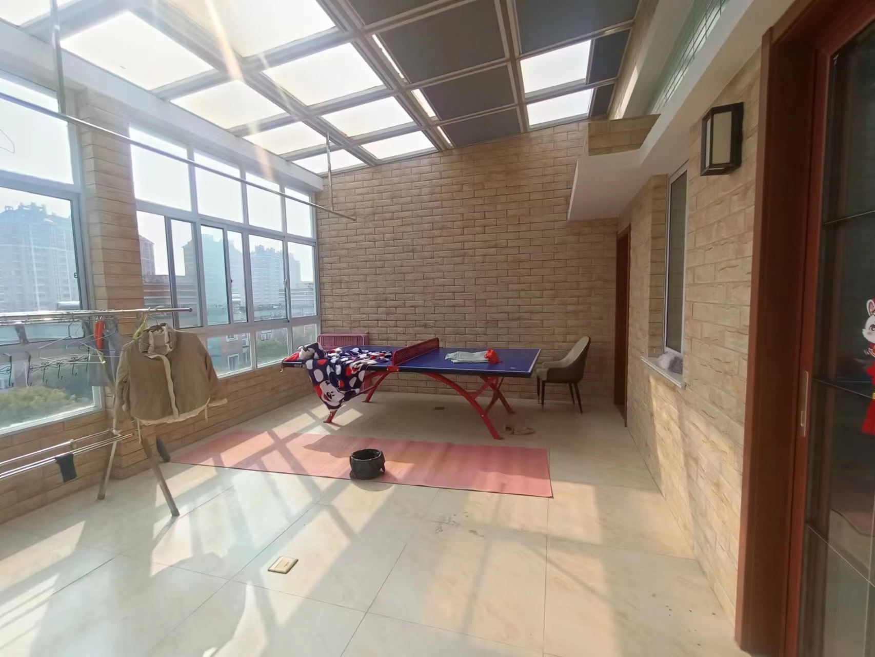 天安花园 5室2厅2卫 133m&sup2;