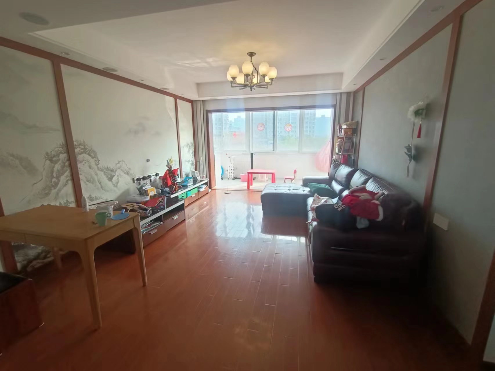 天安花园 5室2厅2卫 133m&sup2;
