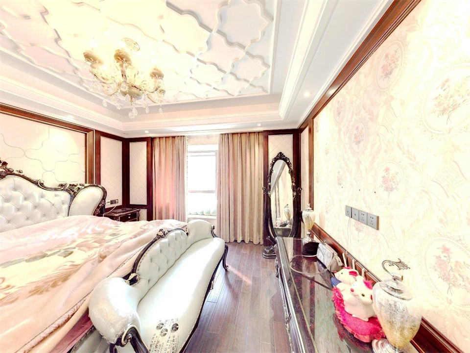 华强城 4室2厅2卫 180.04m&sup2;
