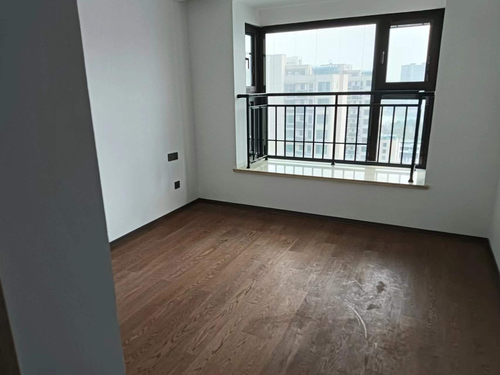 春风南岸东园 4室1厅2卫 136m&sup2;