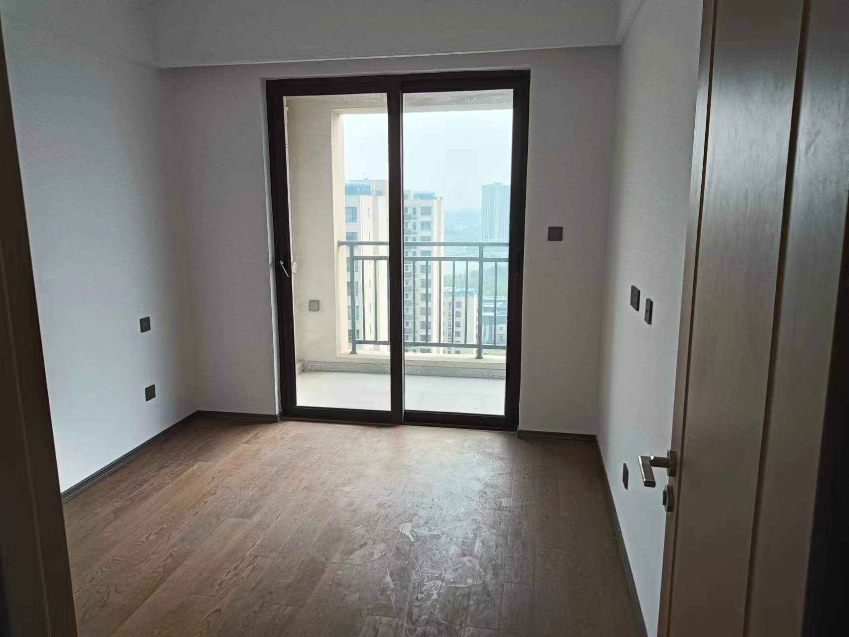 春风南岸东园 4室1厅2卫 136m&sup2;