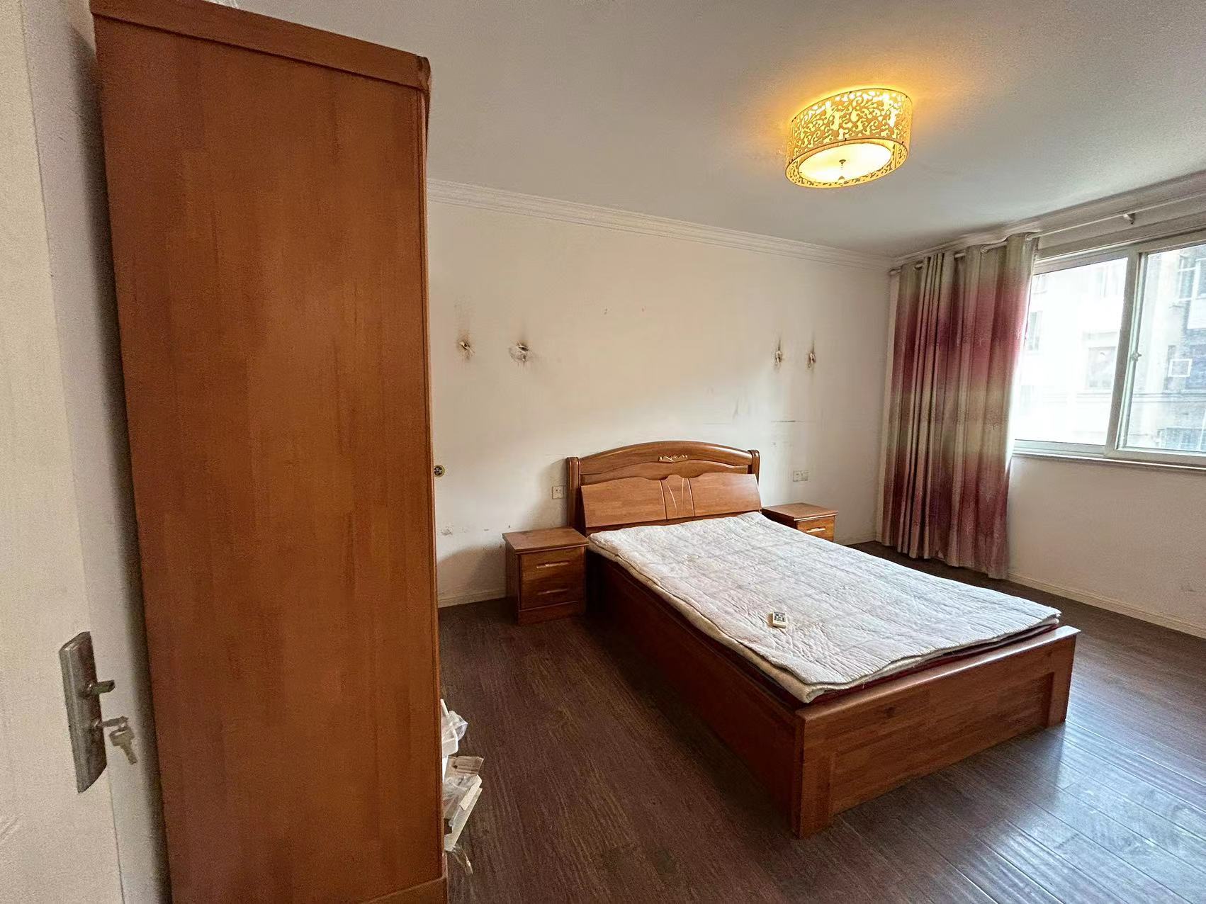 新建路新村(新建花苑) 3室2厅1卫 104.28m&sup2;