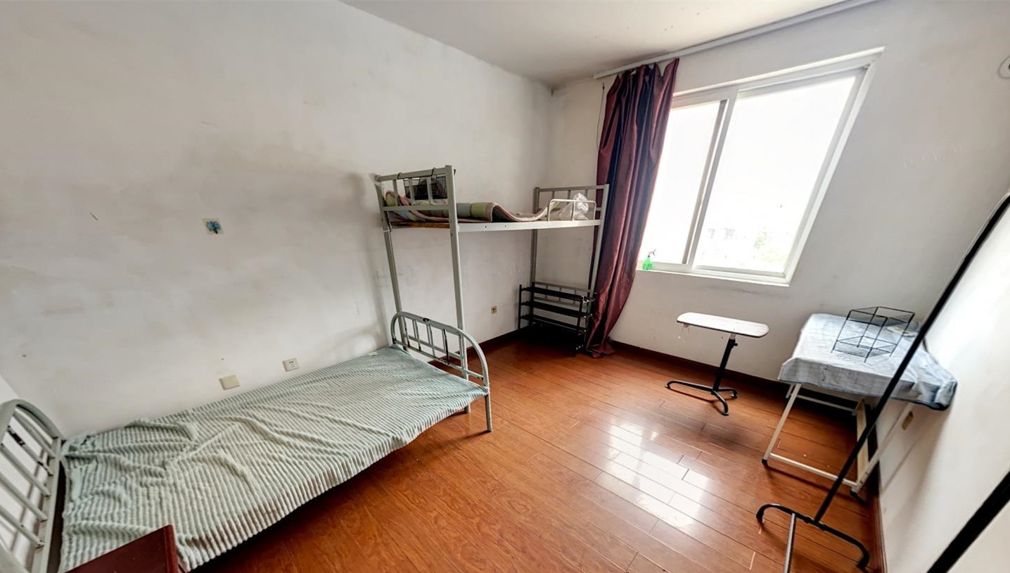 学田东苑 4室2厅1卫 143m&sup2;