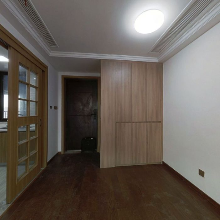 雍华府 3室2厅1卫 99.00m&sup2;
